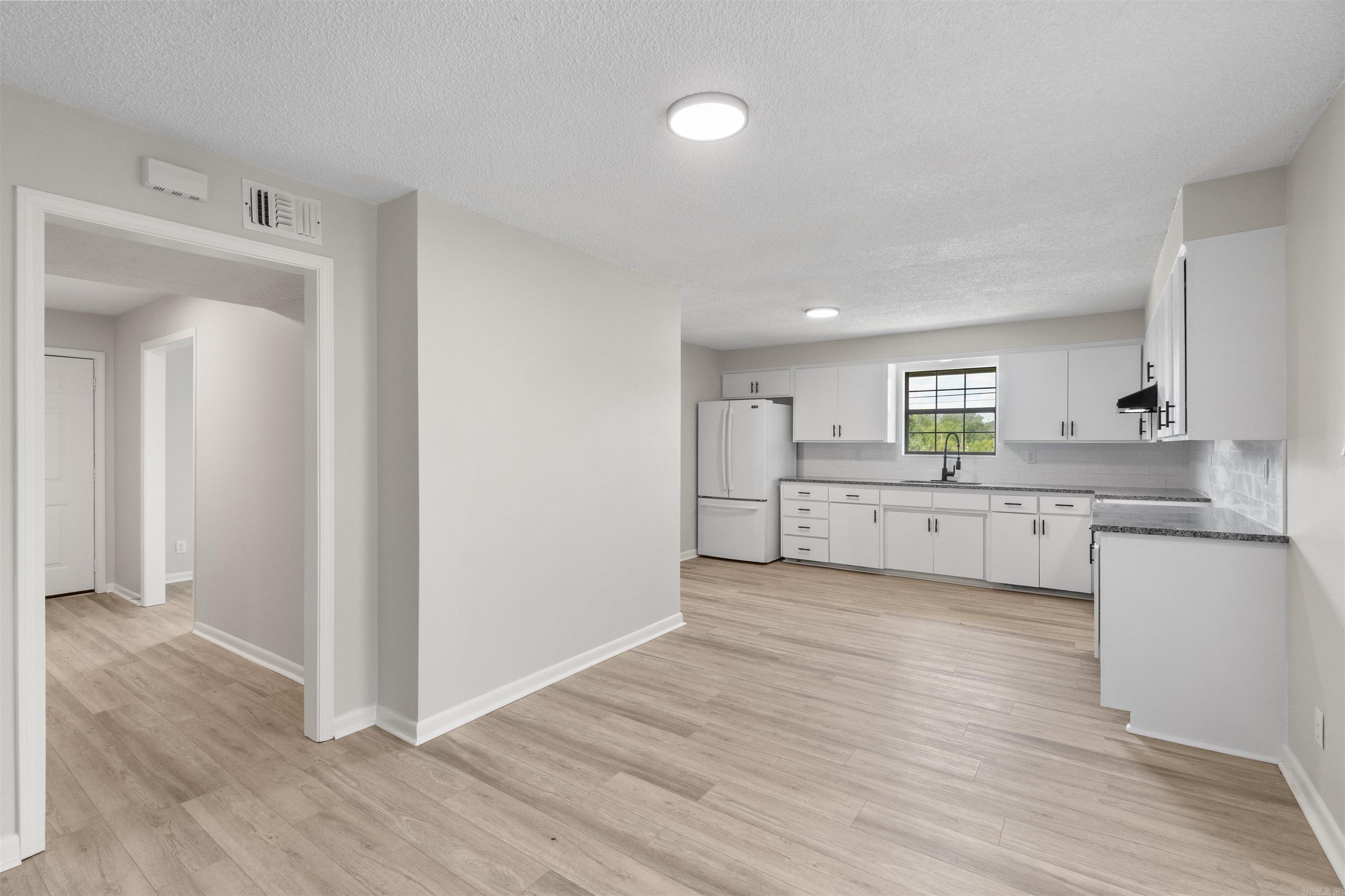 Lund and Hill - Residential