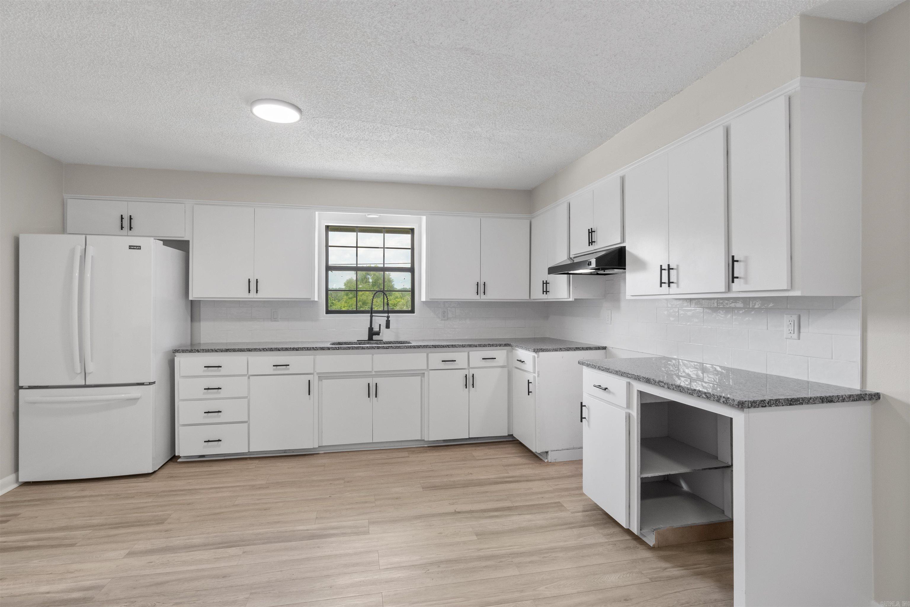Lund and Hill - Residential