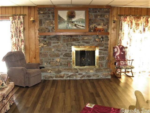 NORTH SHORE - LAKE - Residential