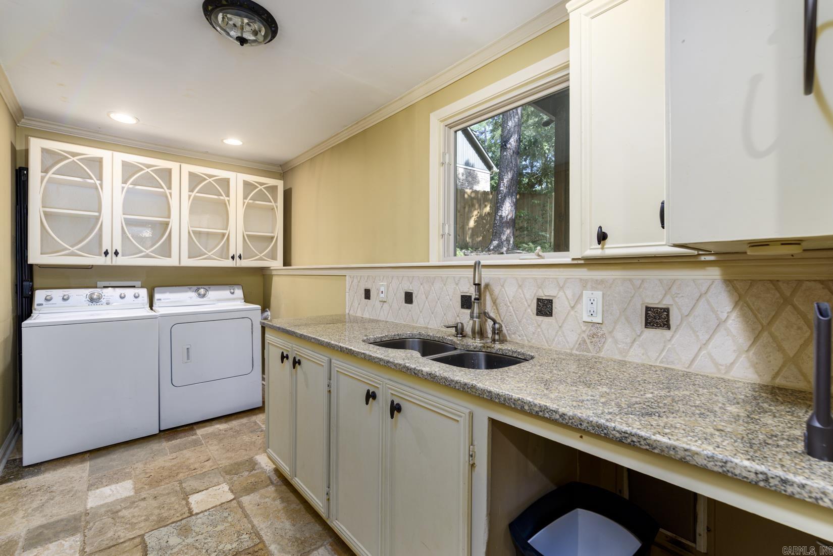 PEBBLE BEACH PARK - Residential
