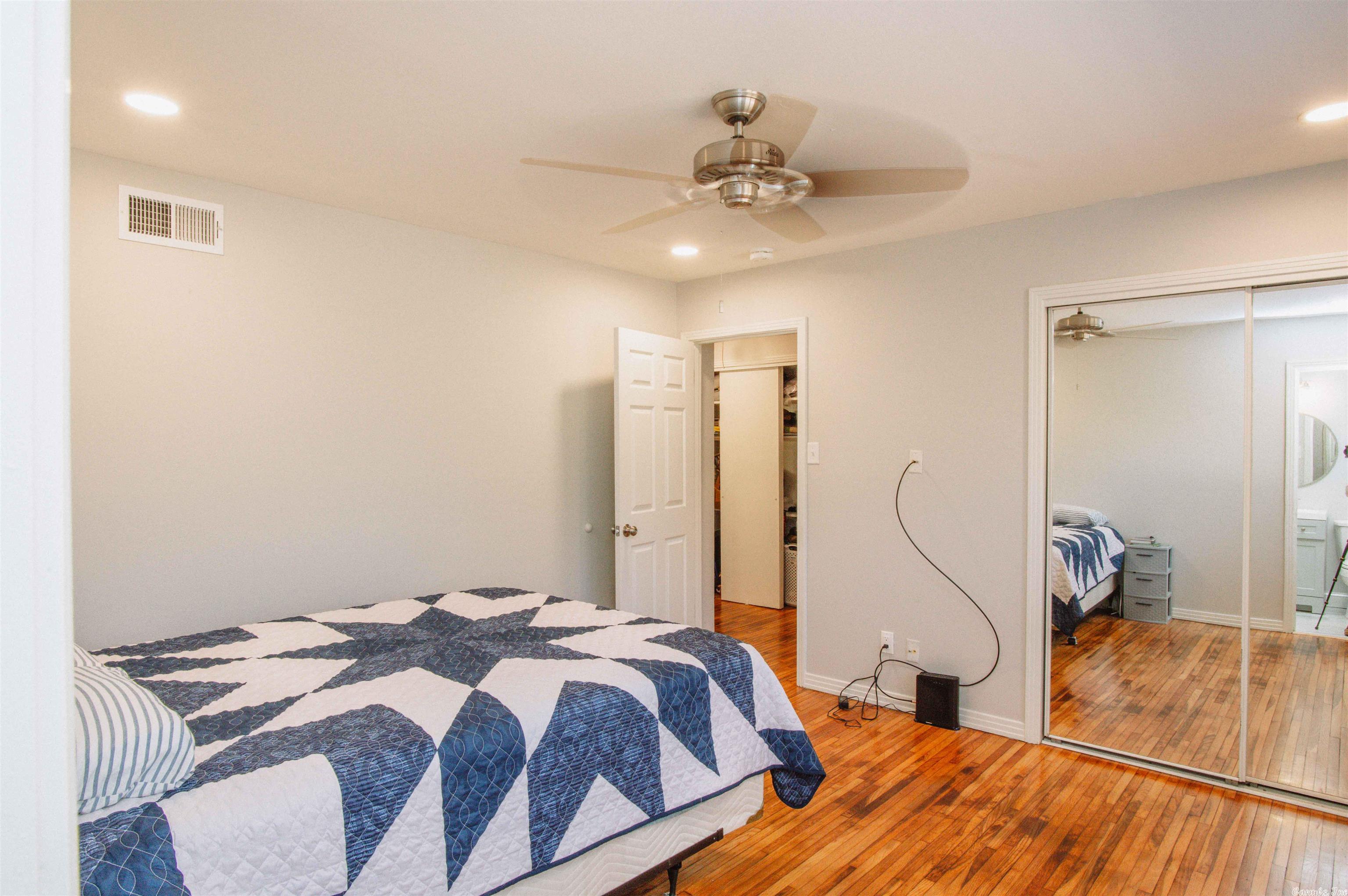 RIVERCLIFF - Residential