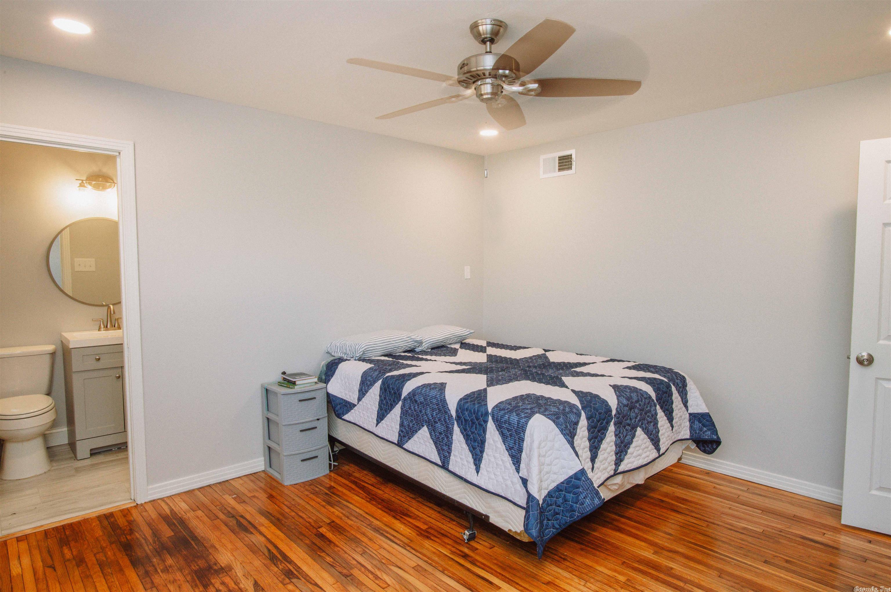 RIVERCLIFF - Residential