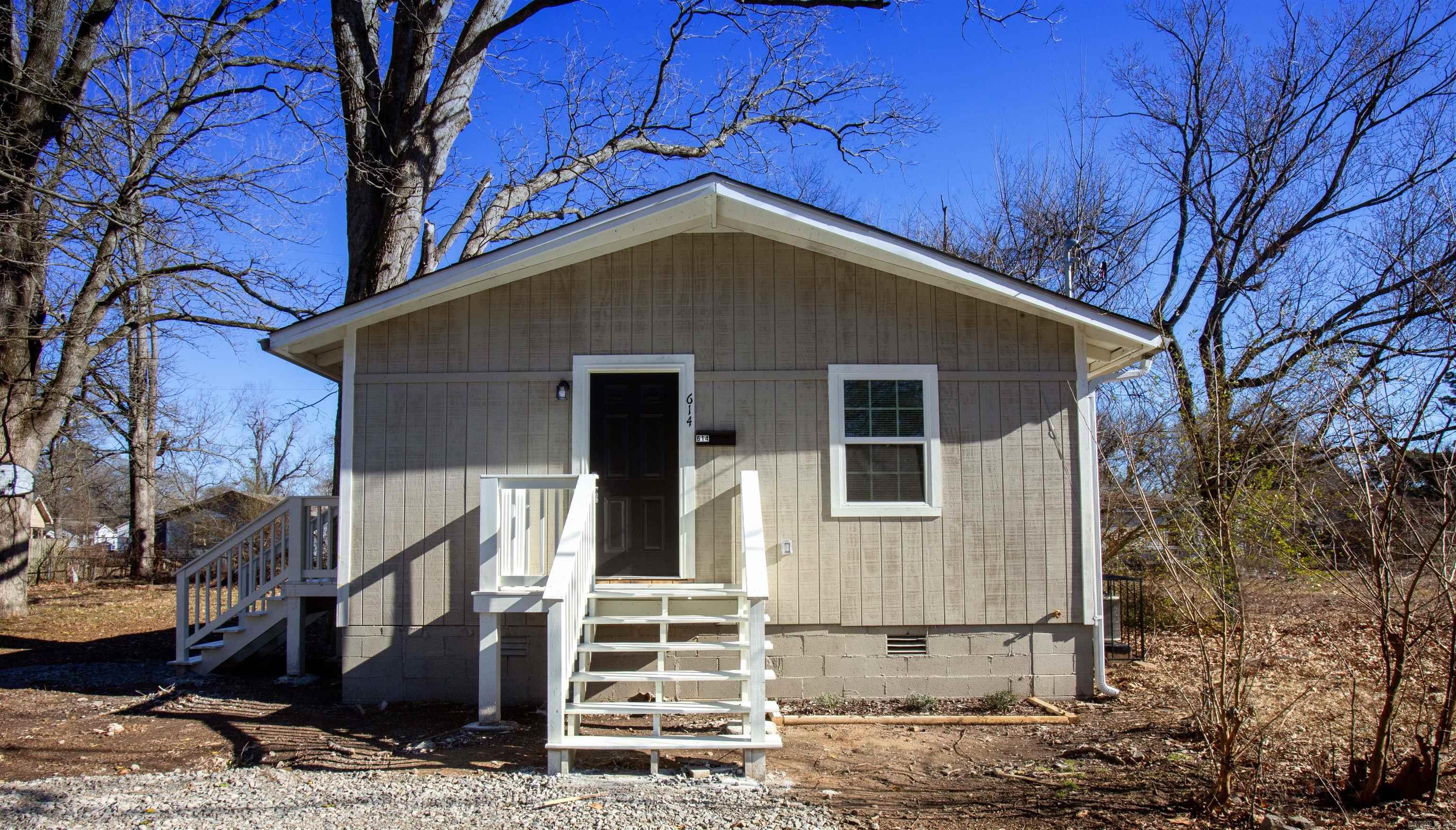 *MOVE IN SPECIAL! FIRST MONTH IS FREE! Great 3BD in NLR that is waiting for you to call home. Vinyl flooring throughout living spaces and carpet in bedrooms. Living room leads to dining/kitchen combo. Granite counters in the kitchen. Plenty of yard space. This property is managed by Hoffman Team so beware of scammers - we will never ask you to Cashapp us money. The lease for this property is for 18 months to 2 years with a 3% increase after the first year. Income must be 3x the amount of rent per month unless you have a housing voucher. Deposit, first month’s rent, and the $50 administration fee due before move in.