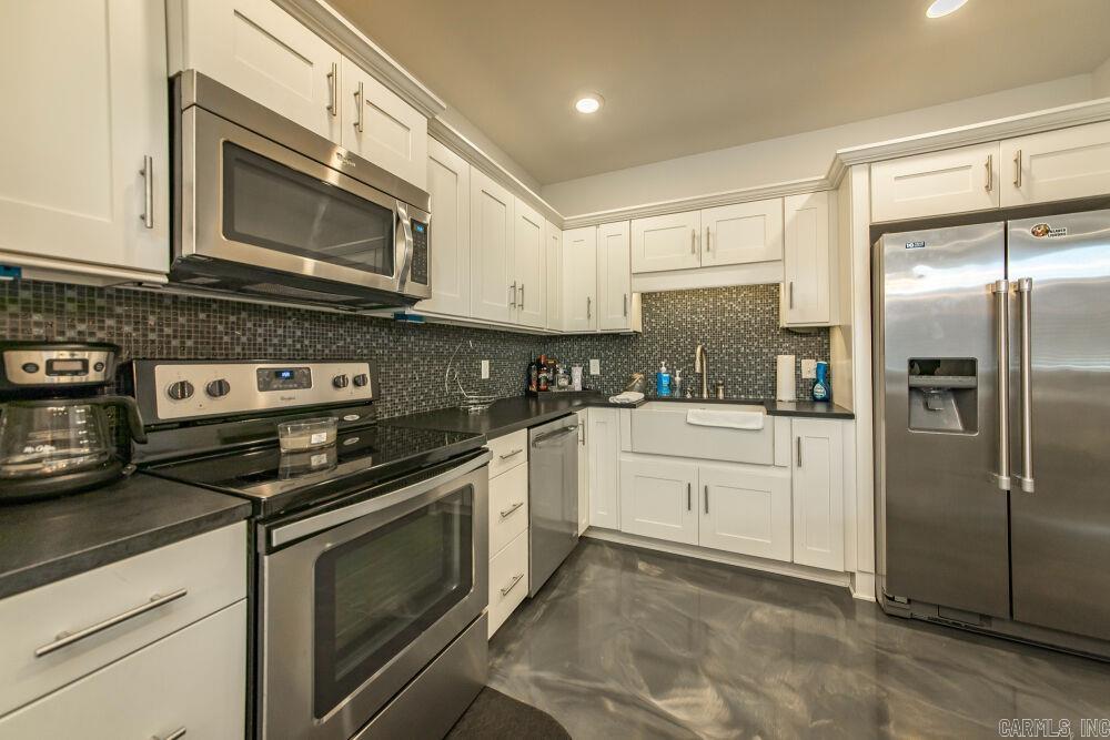 NARROWS INN AT GREERS FERRY HPR - Residential