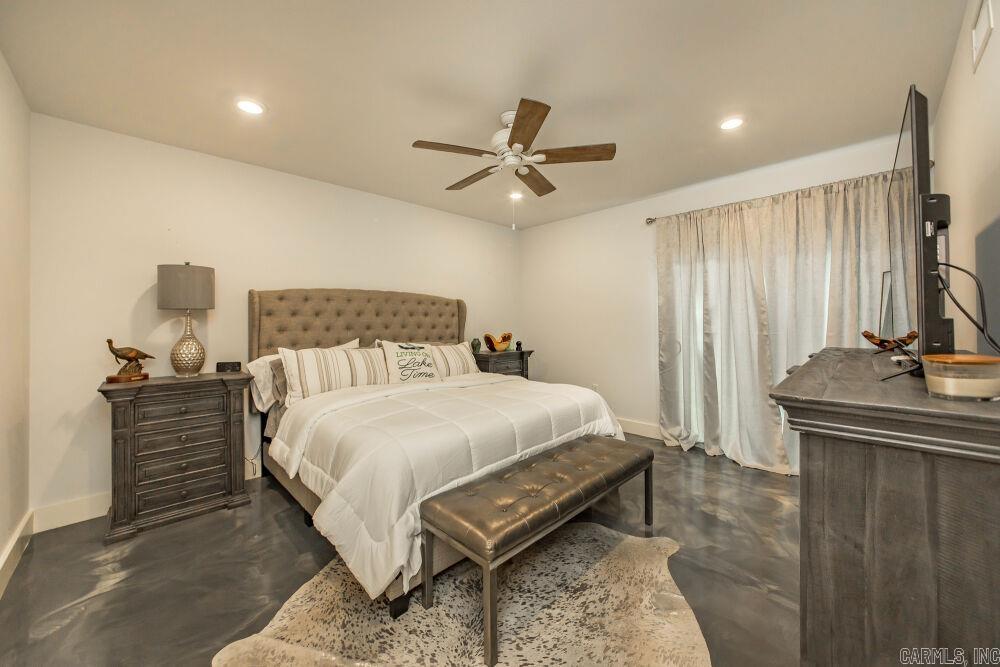 NARROWS INN AT GREERS FERRY HPR - Residential