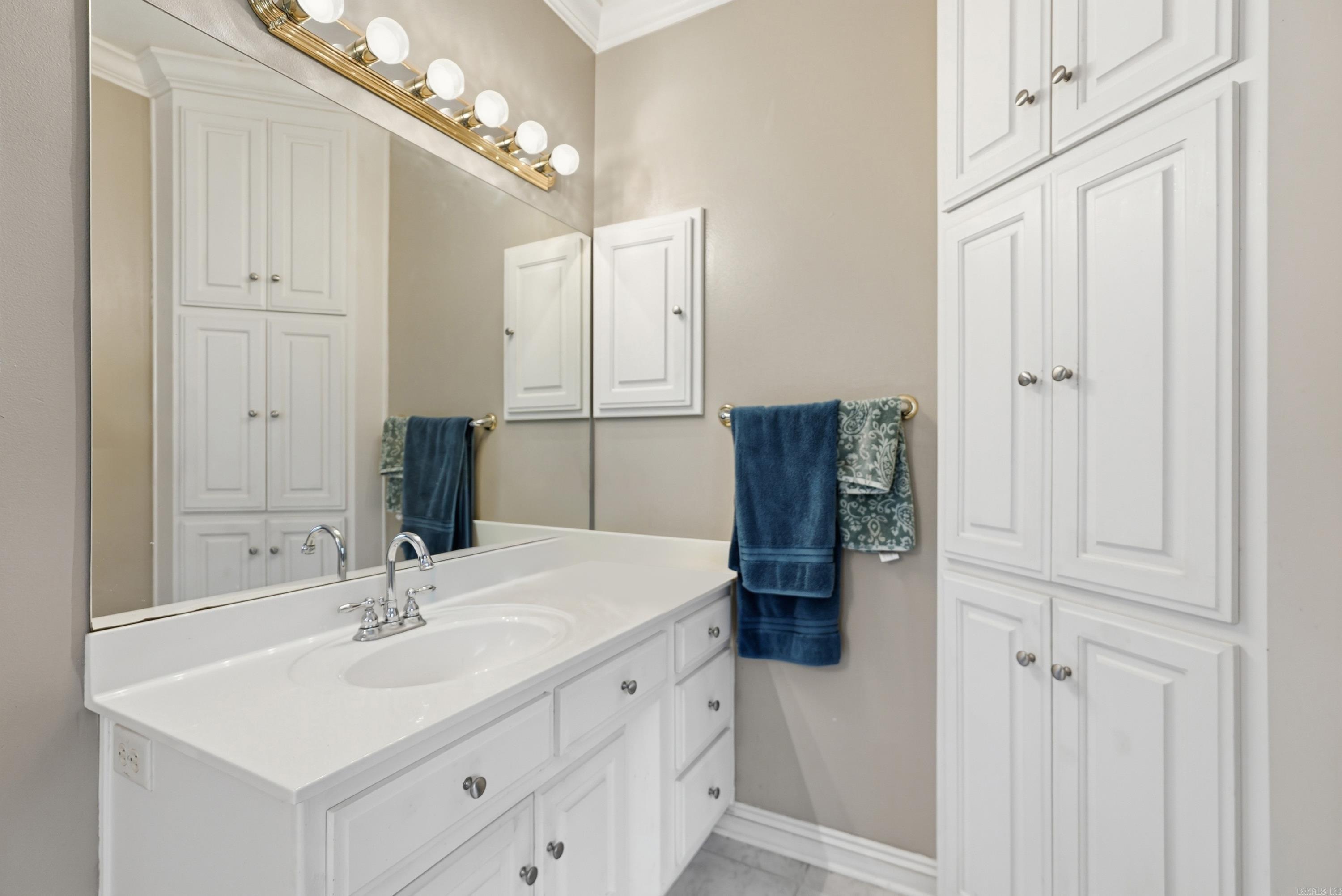 OVERBROOK - Residential