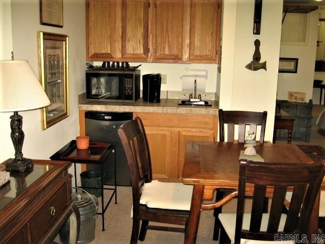 COUNTRY CLUB RIDGE TOWN - Residential