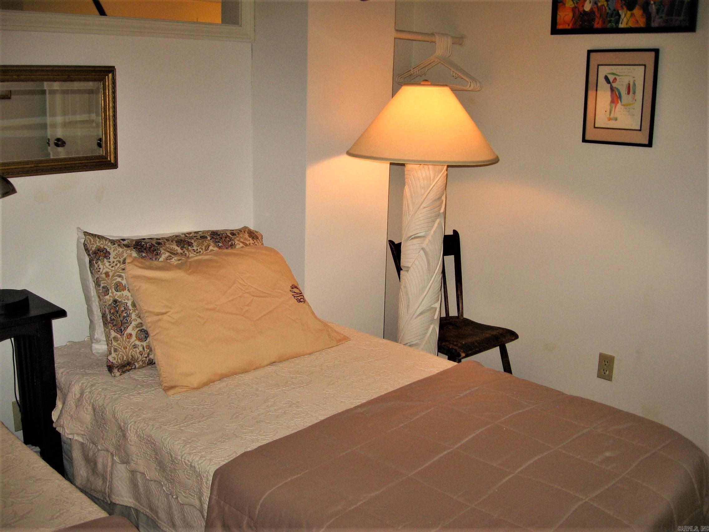 COUNTRY CLUB RIDGE TOWN - Residential