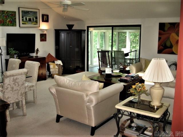 COUNTRY CLUB RIDGE TOWN - Residential