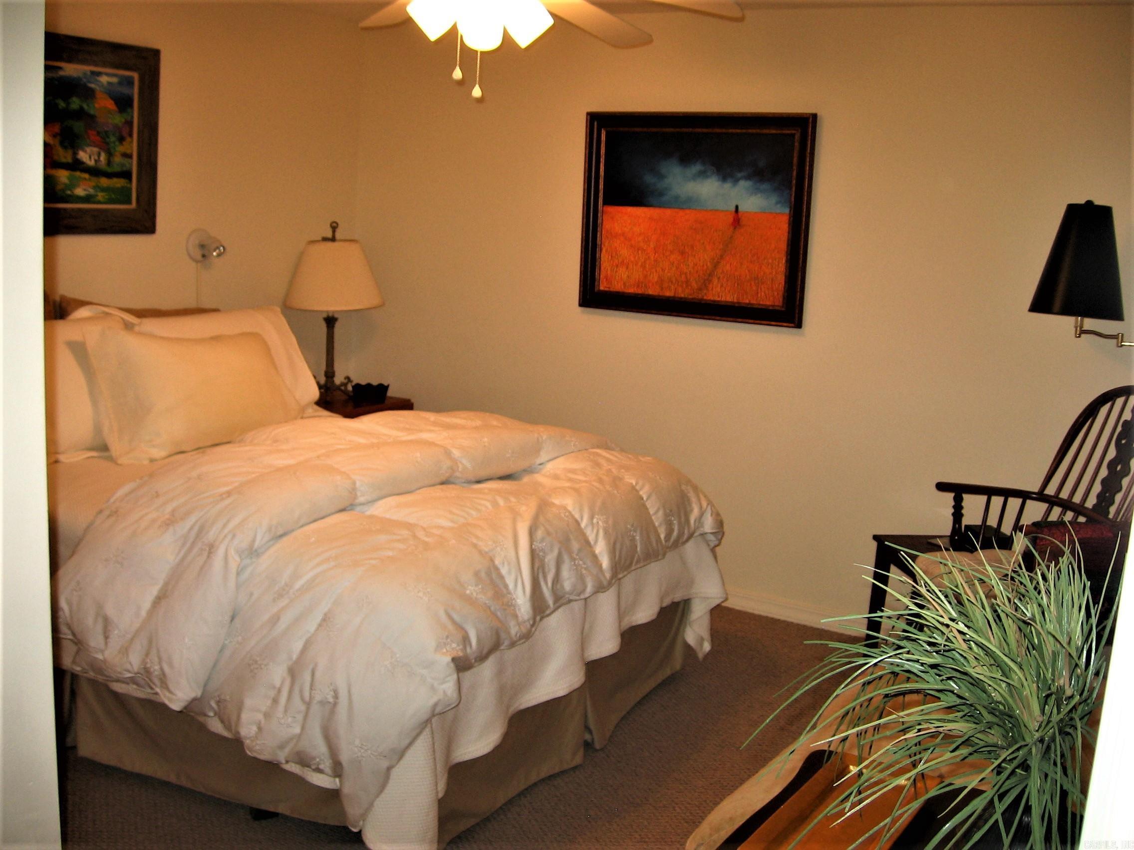 COUNTRY CLUB RIDGE TOWN - Residential