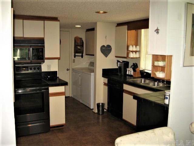 COUNTRY CLUB RIDGE TOWN - Residential