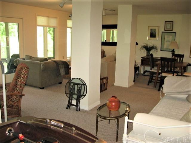 COUNTRY CLUB RIDGE TOWN - Residential