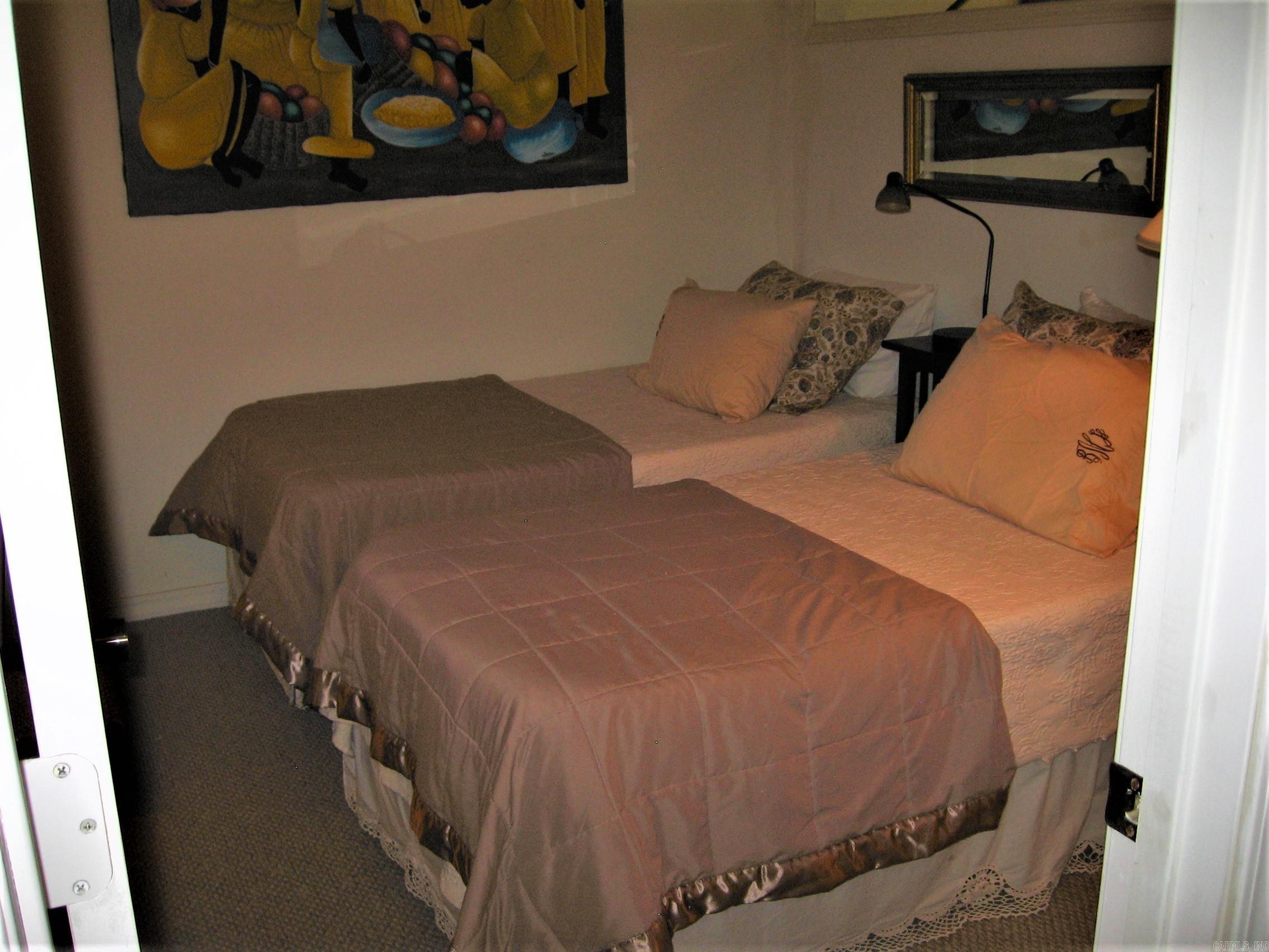 COUNTRY CLUB RIDGE TOWN - Residential