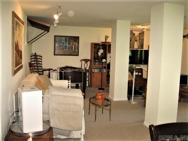 COUNTRY CLUB RIDGE TOWN - Residential