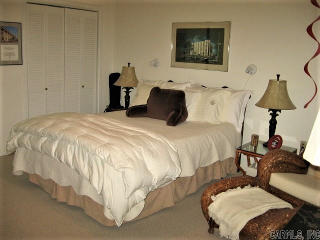 COUNTRY CLUB RIDGE TOWN - Residential