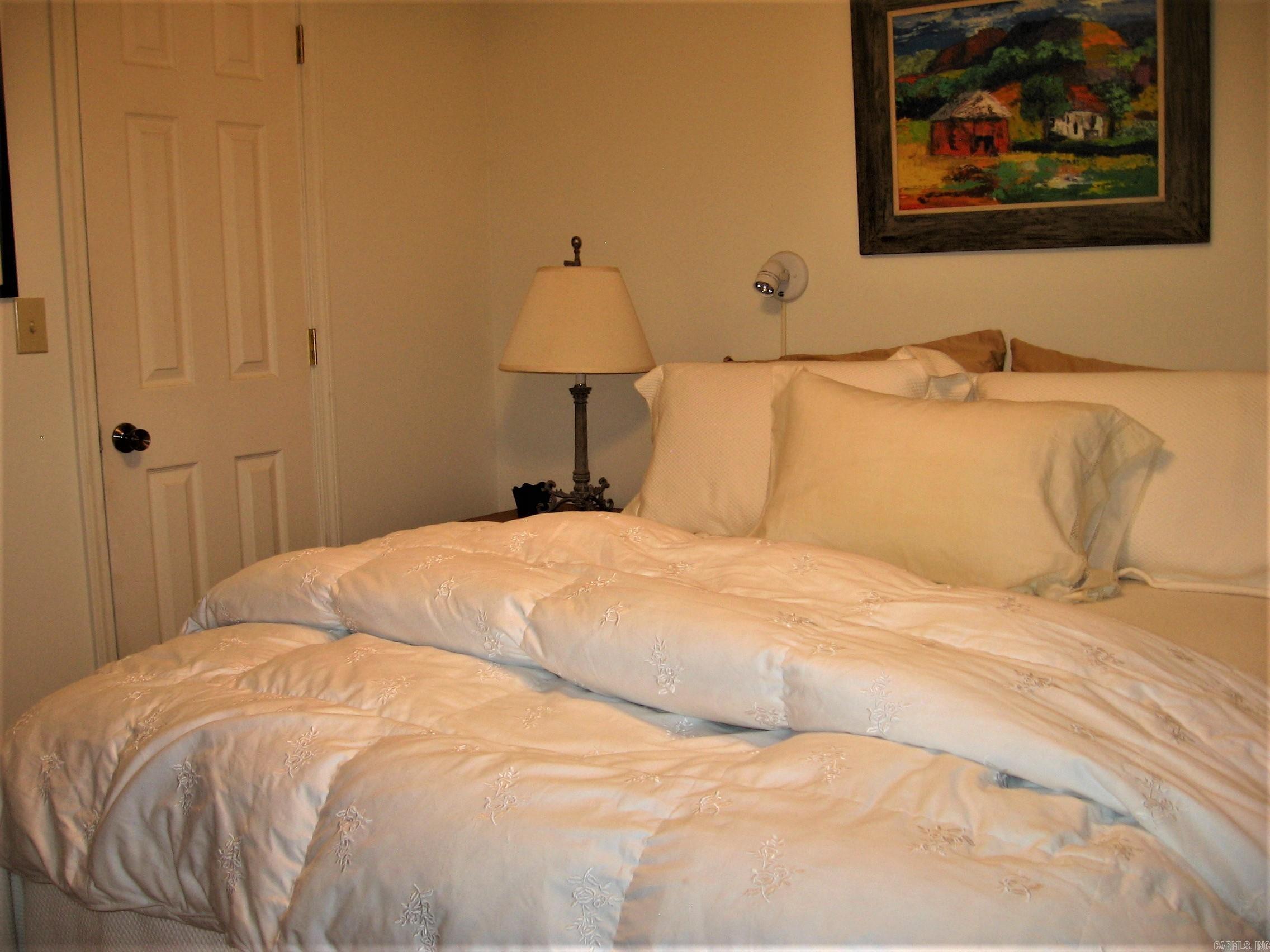 COUNTRY CLUB RIDGE TOWN - Residential