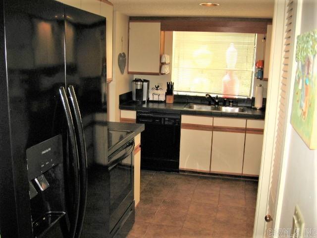 COUNTRY CLUB RIDGE TOWN - Residential