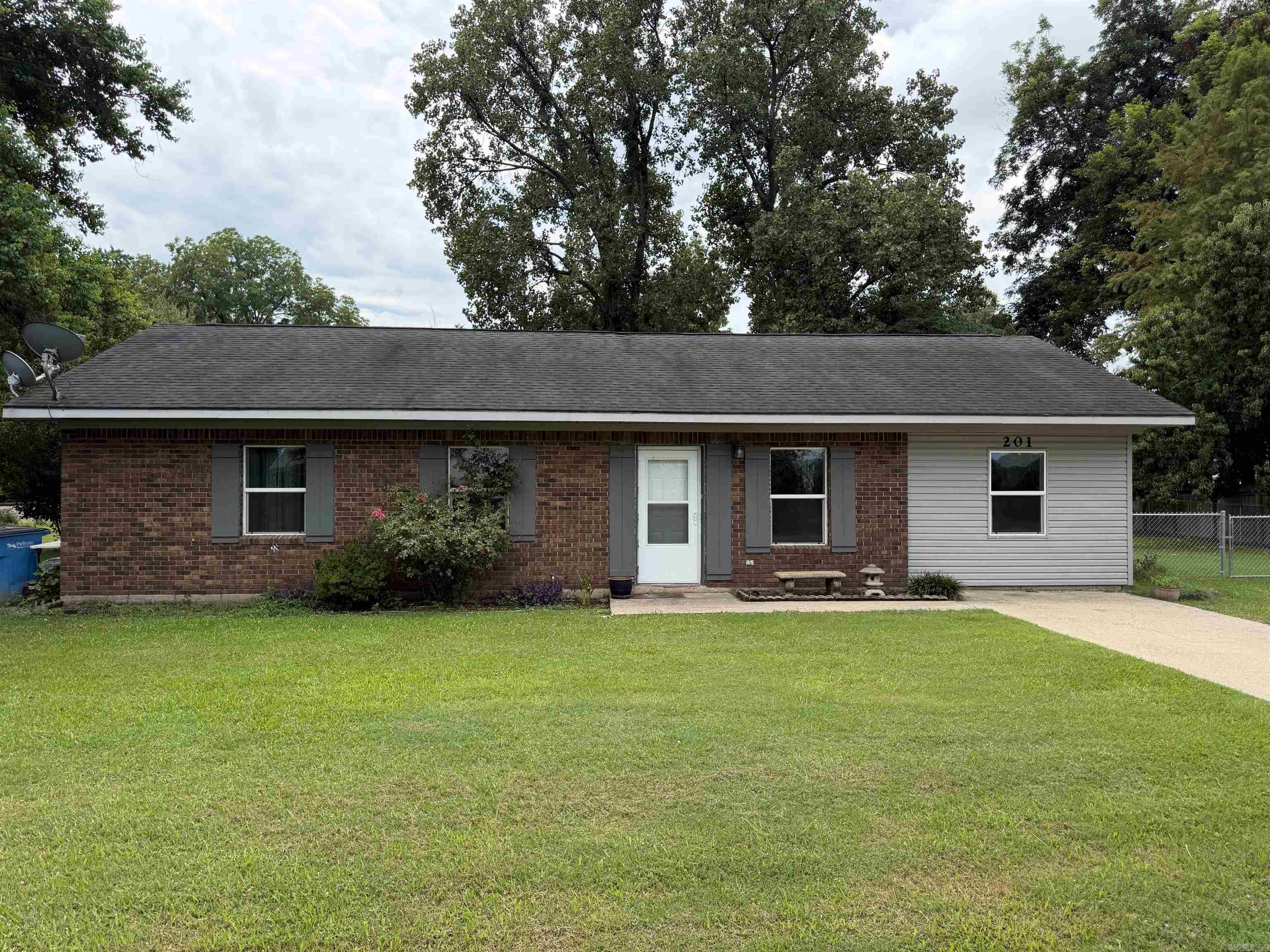 PUGH S/D WEST DANIEL ADD - Residential