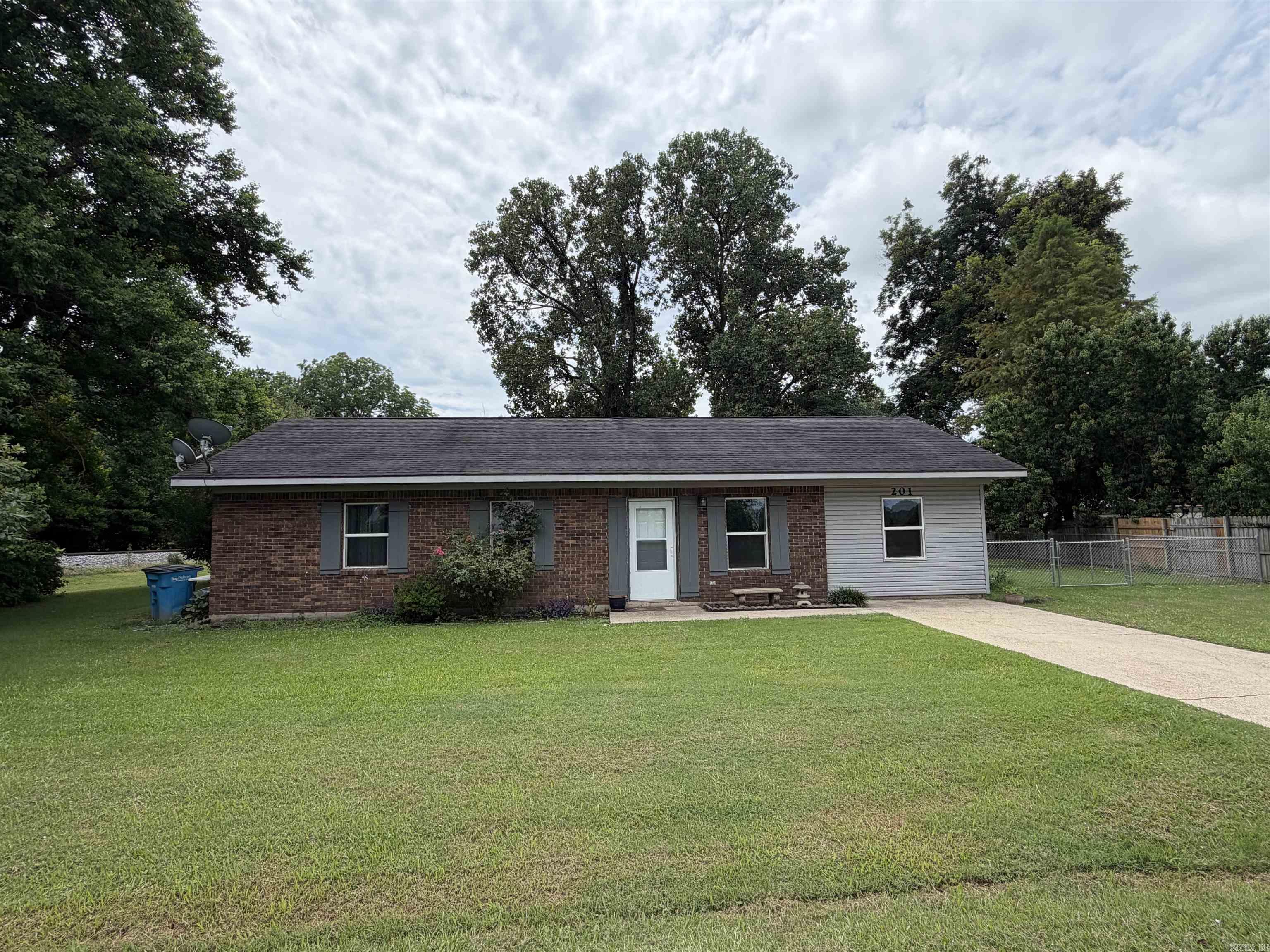 PUGH S/D WEST DANIEL ADD - Residential