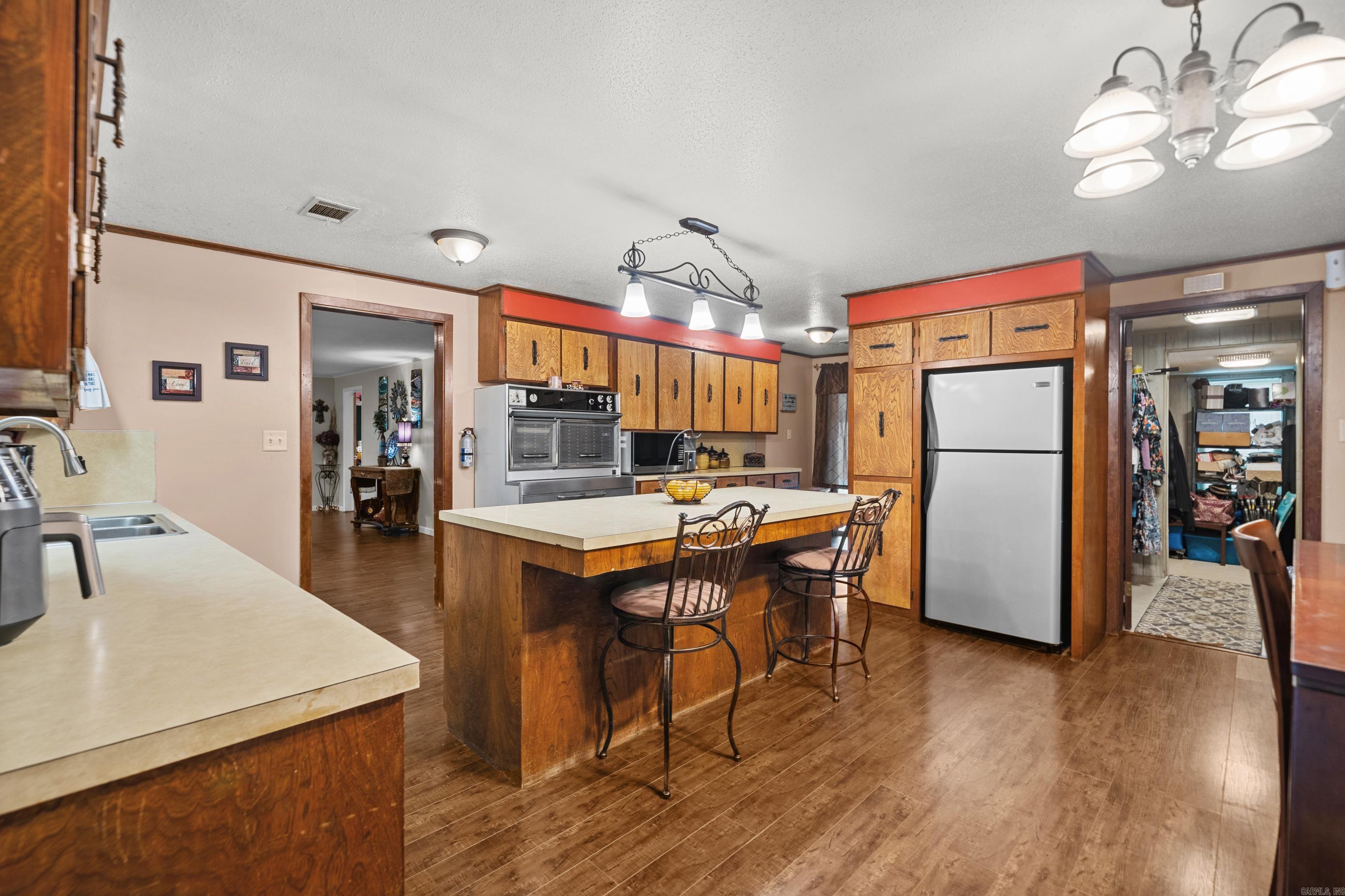 BISMARCK ESTATES - Residential
