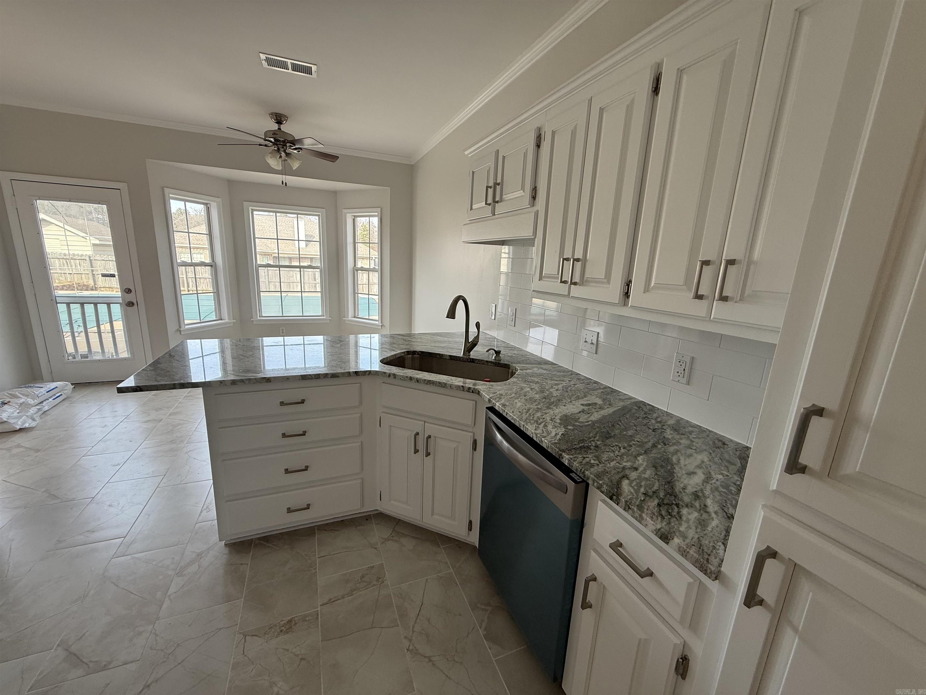 WOODLANDS EDGE - Residential