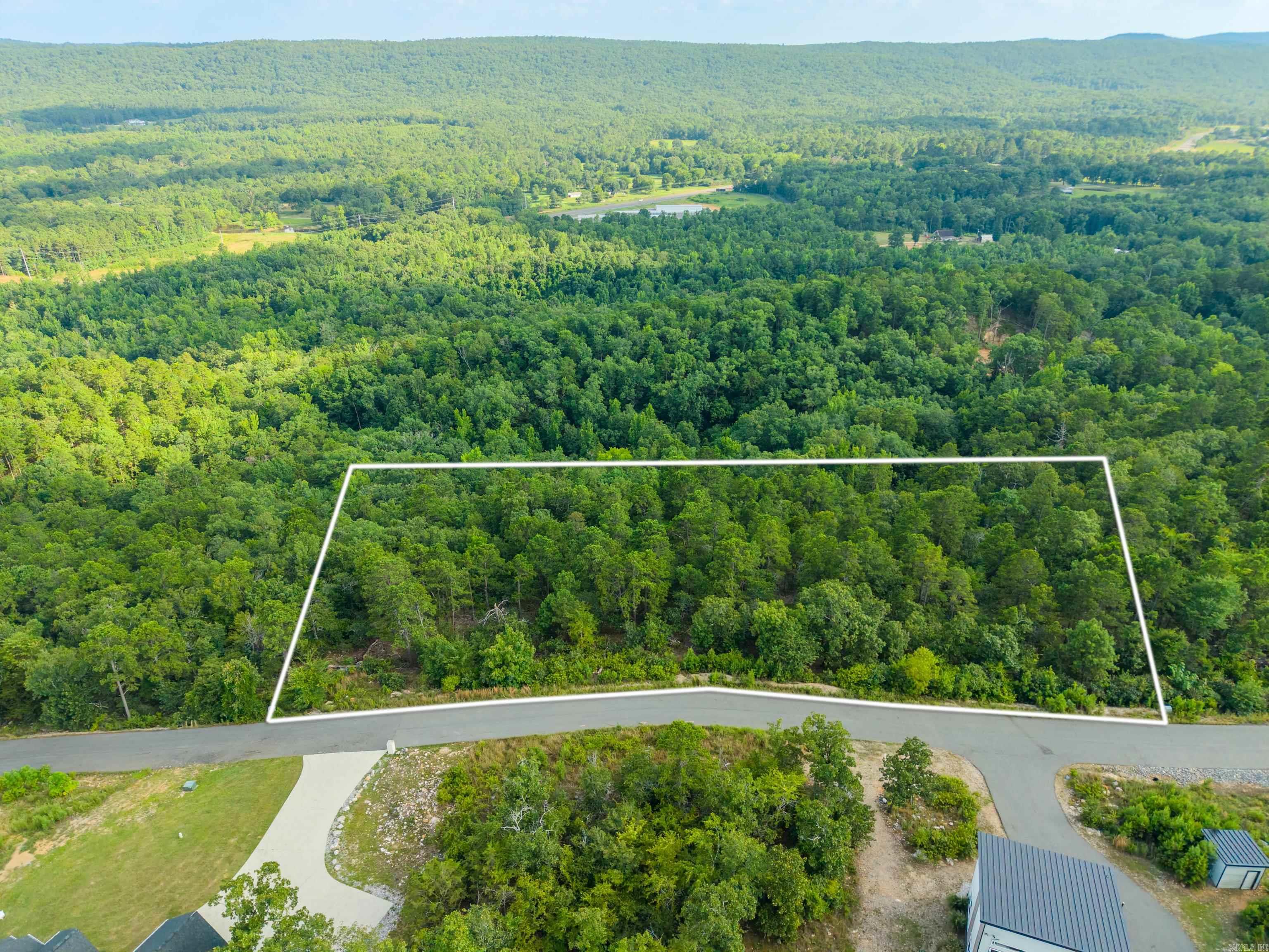 Want Mt. Riante views for you new home, then this is your chance. Beautiful homesite with stunning Ouachita Mountain views!  A great opportunity to enjoy   peaceful mountain living with modern conveniences in nearby Hot Springs.