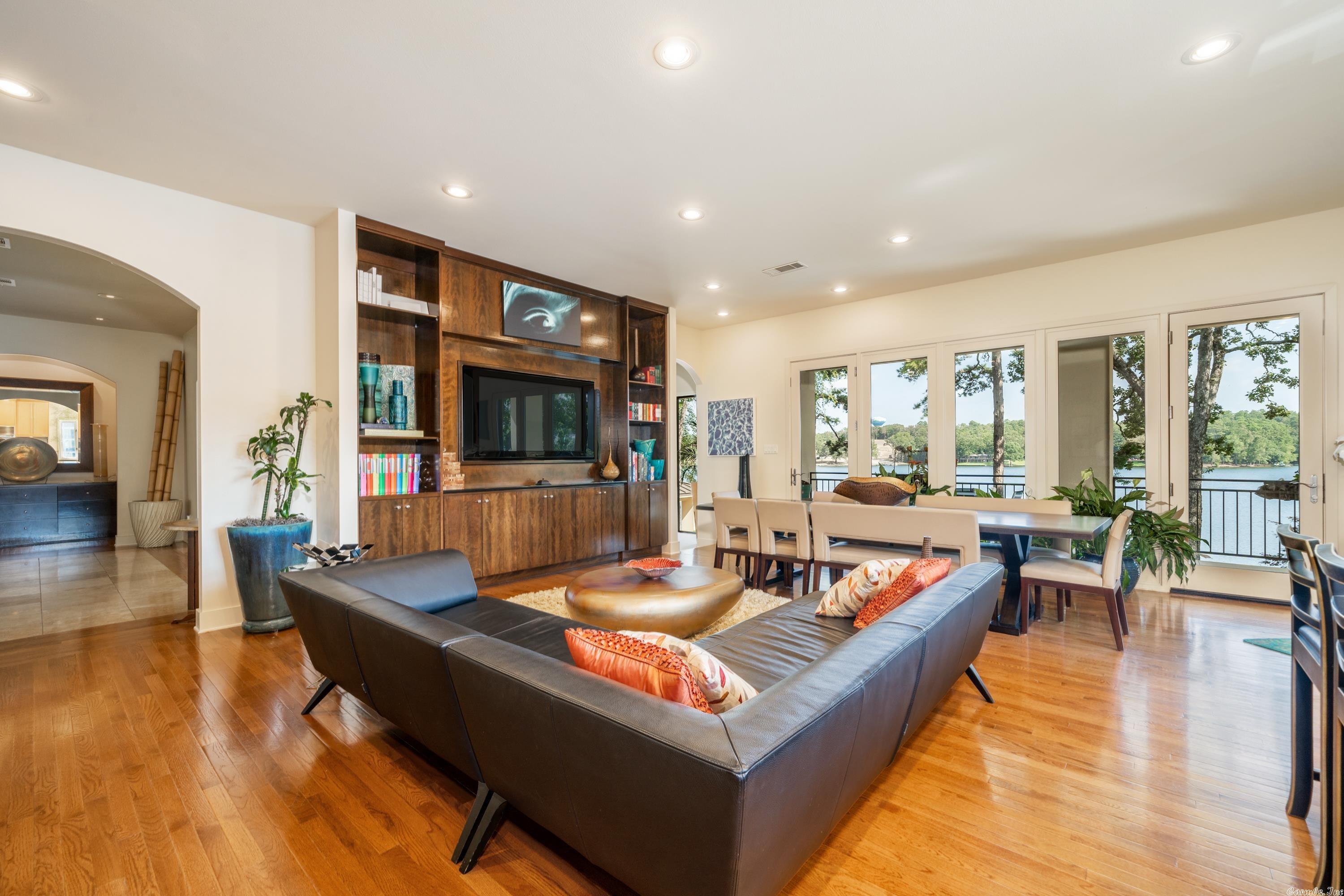 Noen - Residential