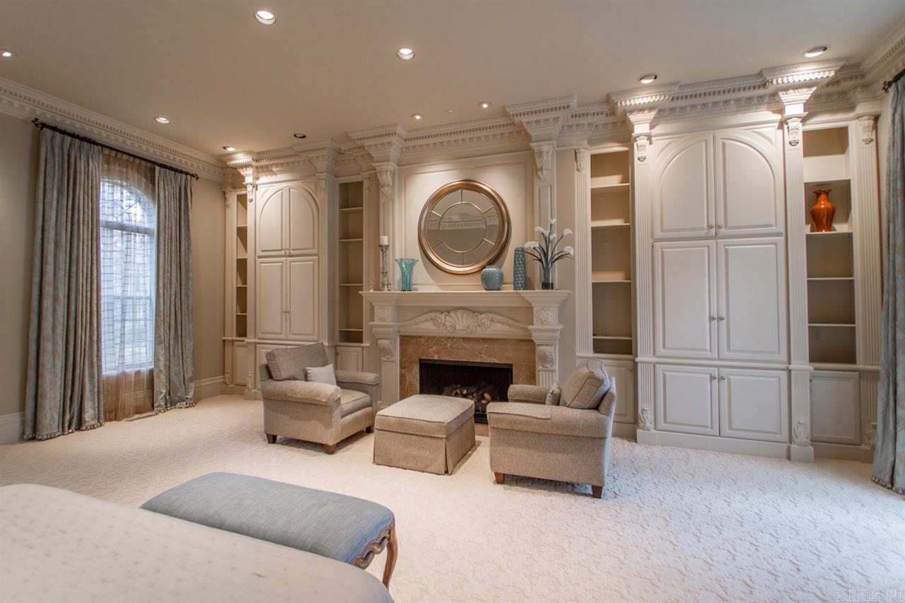 HICKORY HILLS - Residential