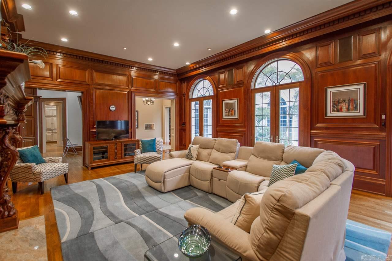 HICKORY HILLS - Residential