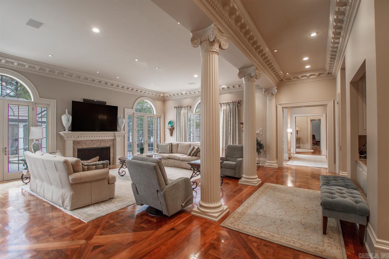 HICKORY HILLS - Residential