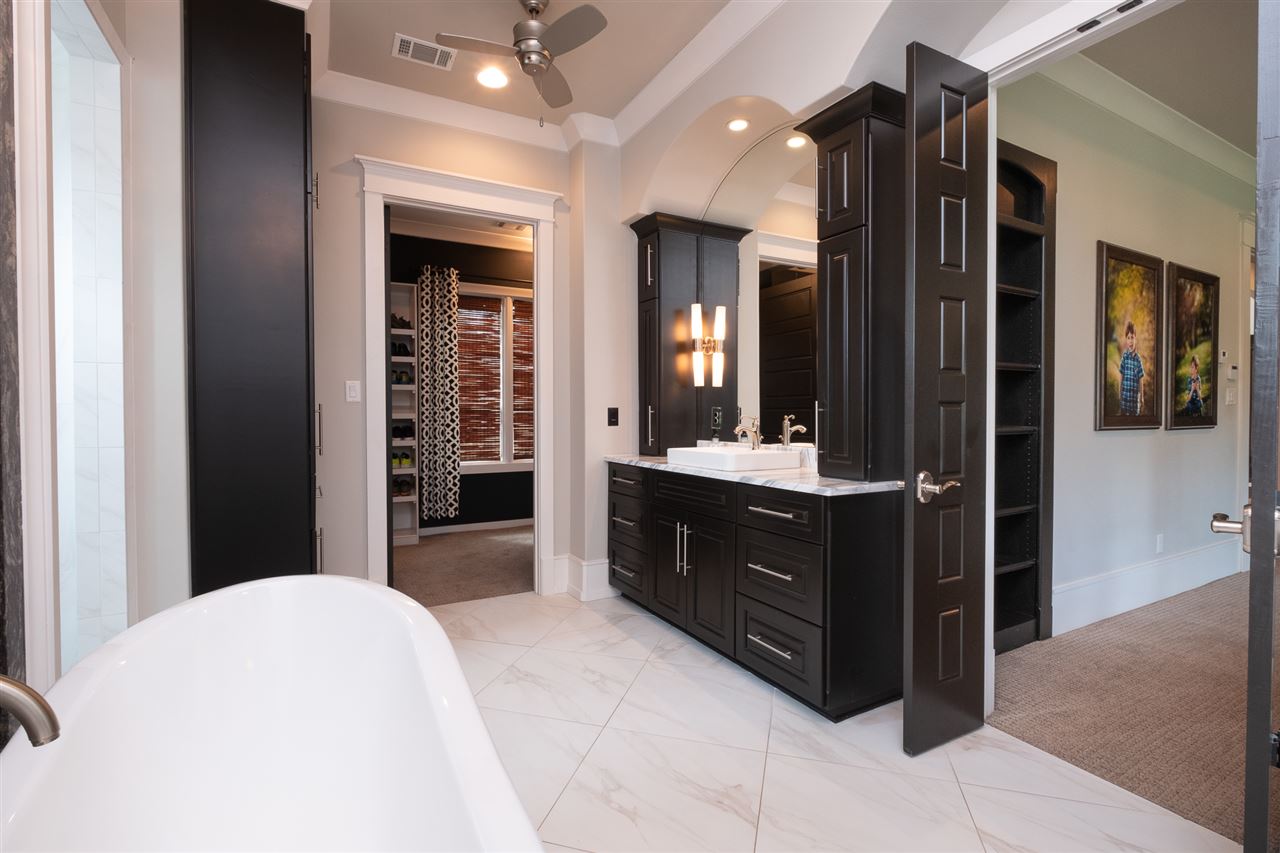 BELLA ROSA ESTATES - Residential
