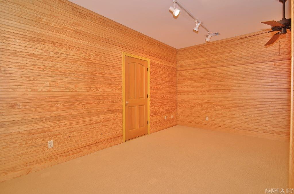 Foxridge-Triple Creek - Residential