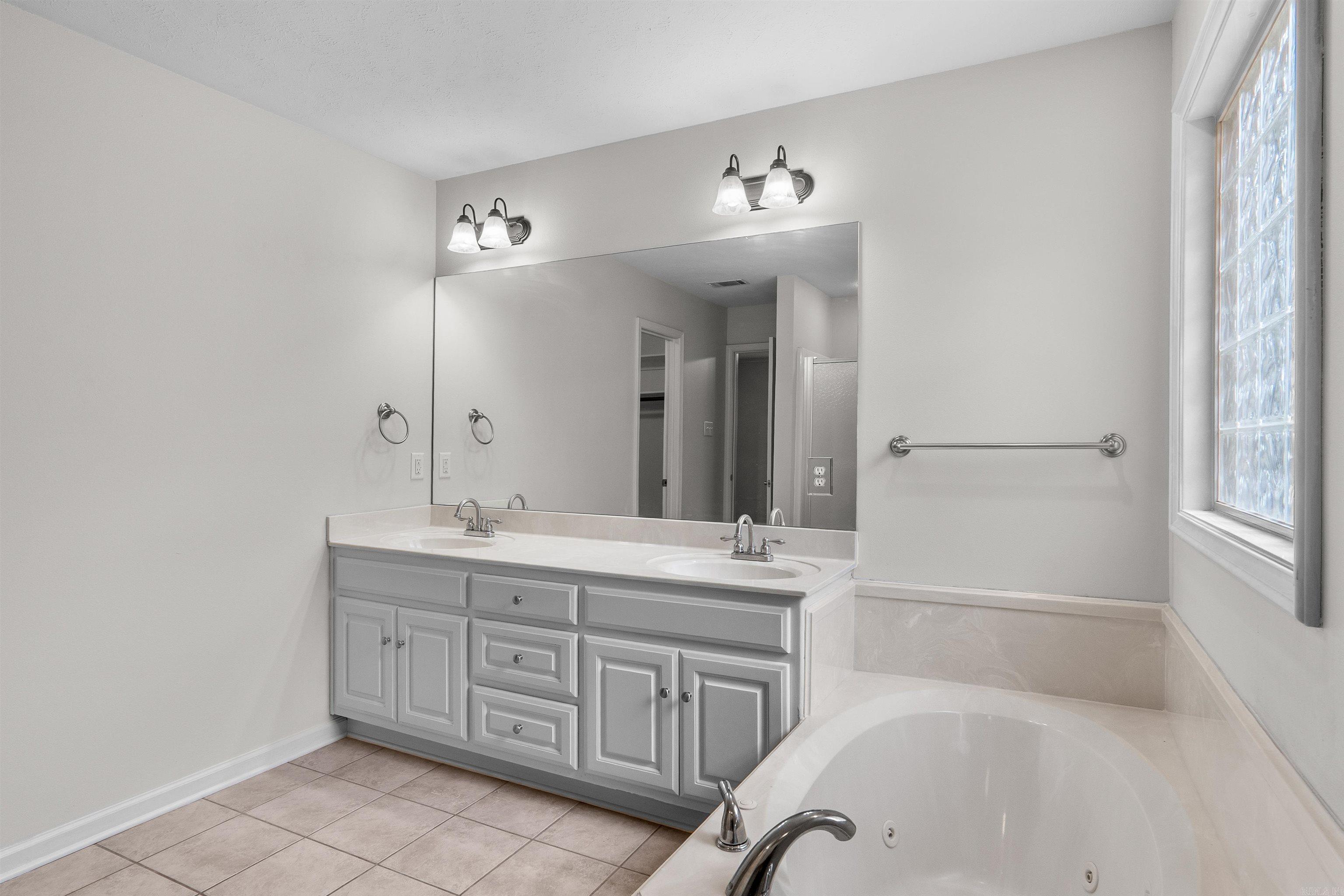 MAGNESS CREEK SUBDIVISION - Residential