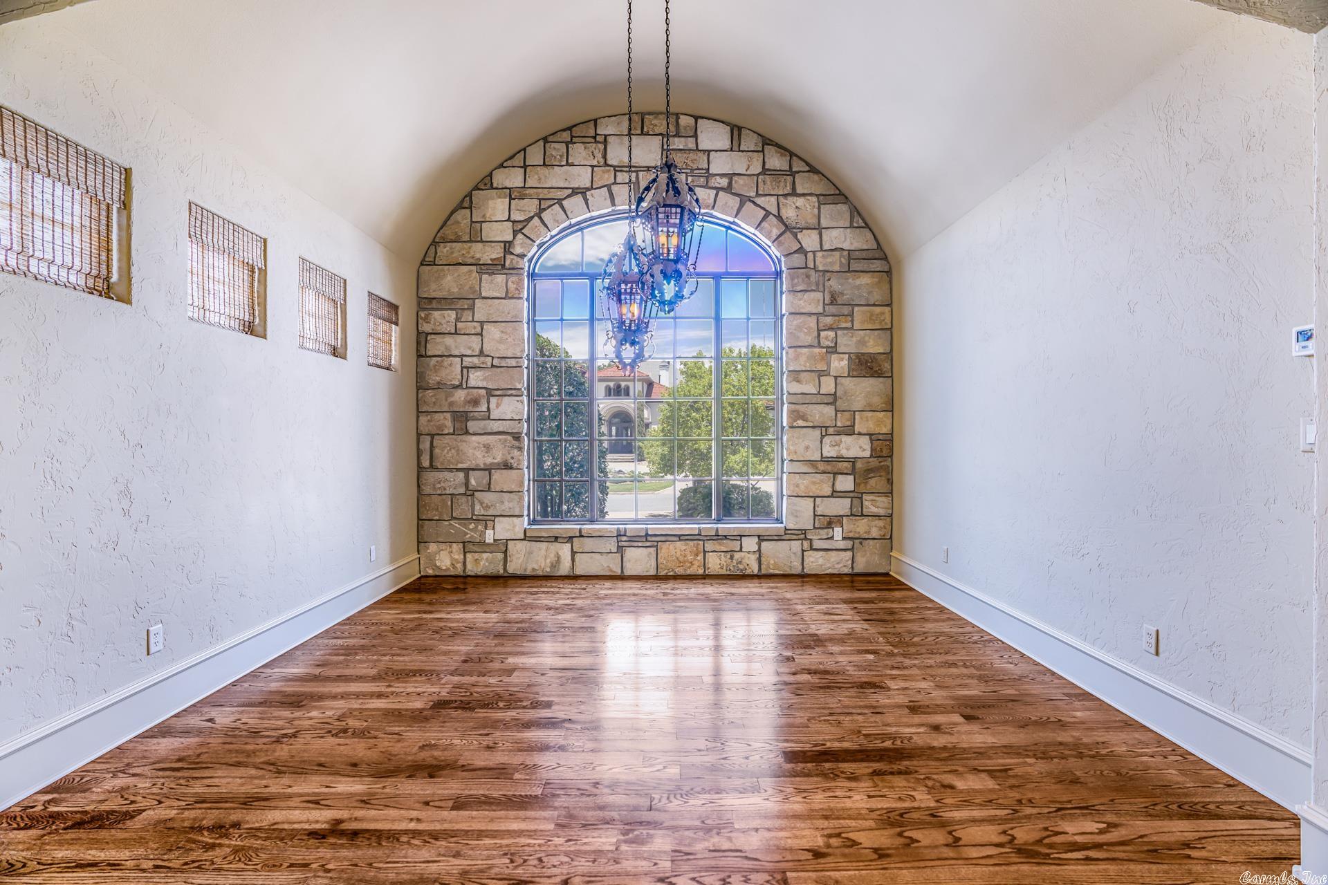 CHENAL VALLEY ORLE - Residential