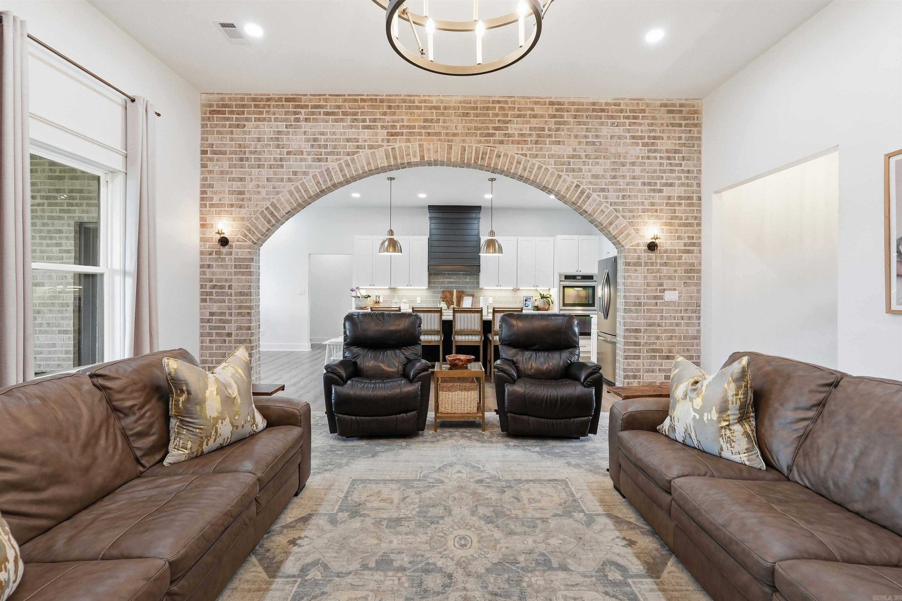 EAGLE RIDGE ESTATES - Residential
