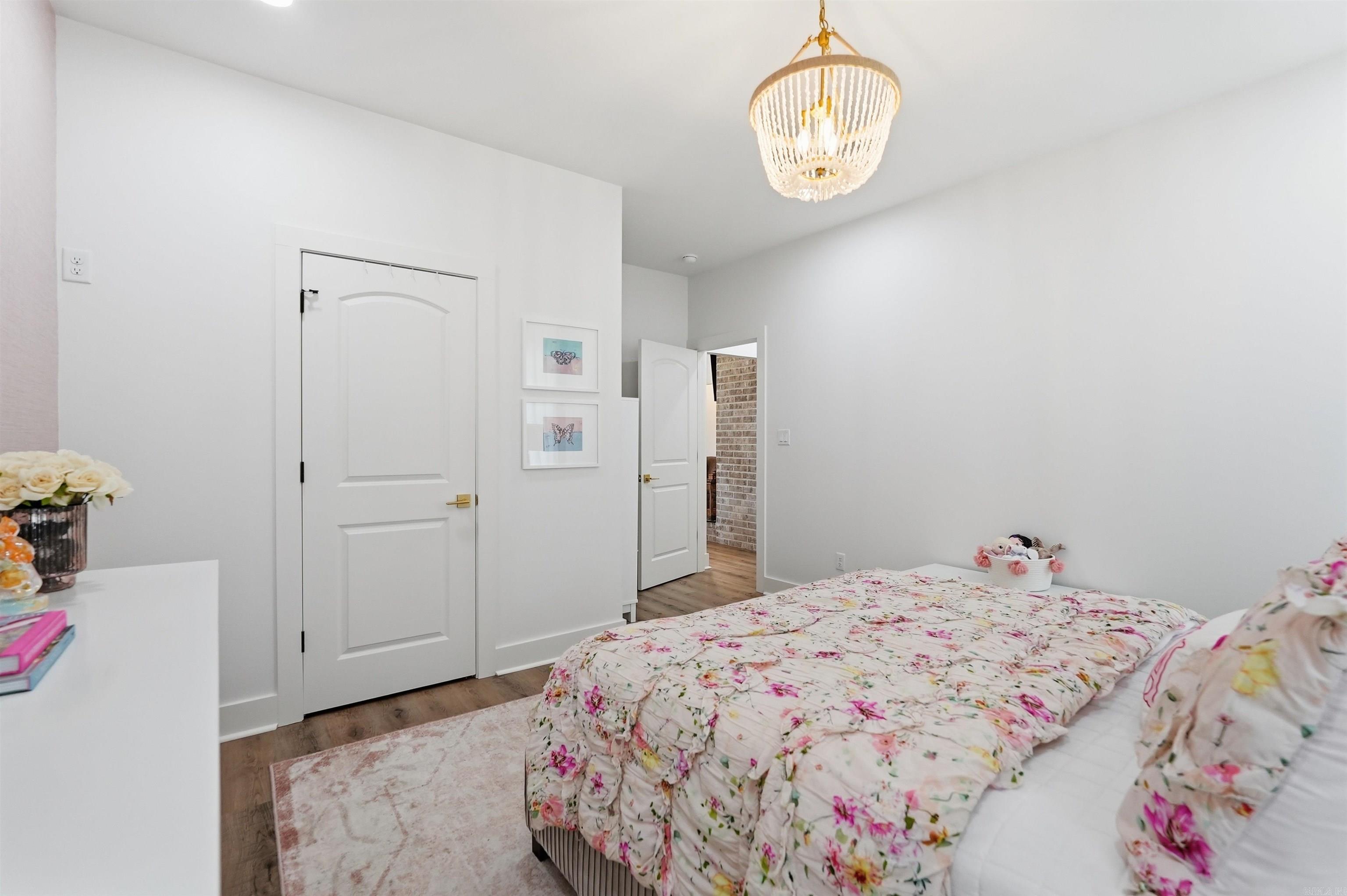 EAGLE RIDGE ESTATES - Residential