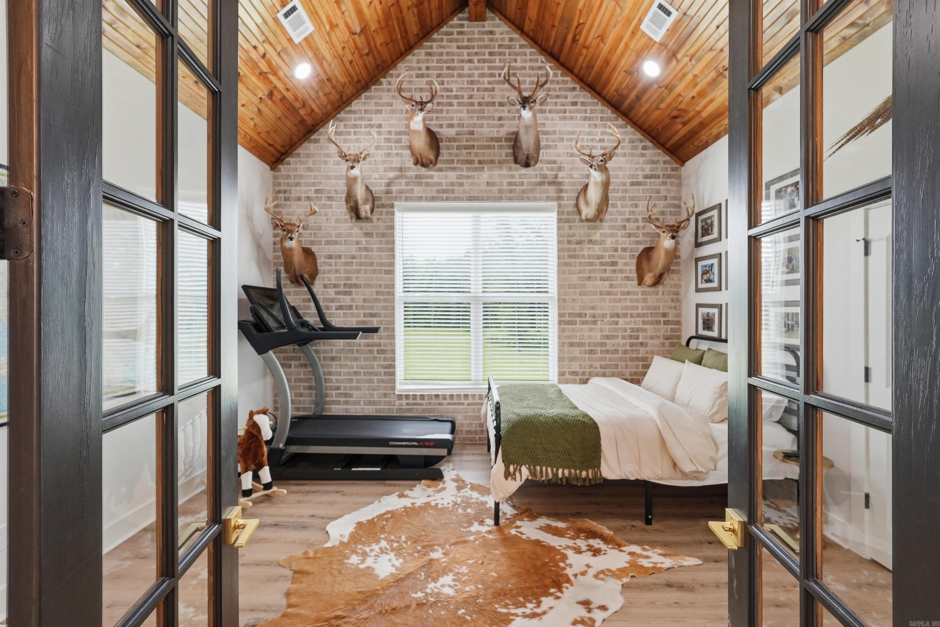 EAGLE RIDGE ESTATES - Residential