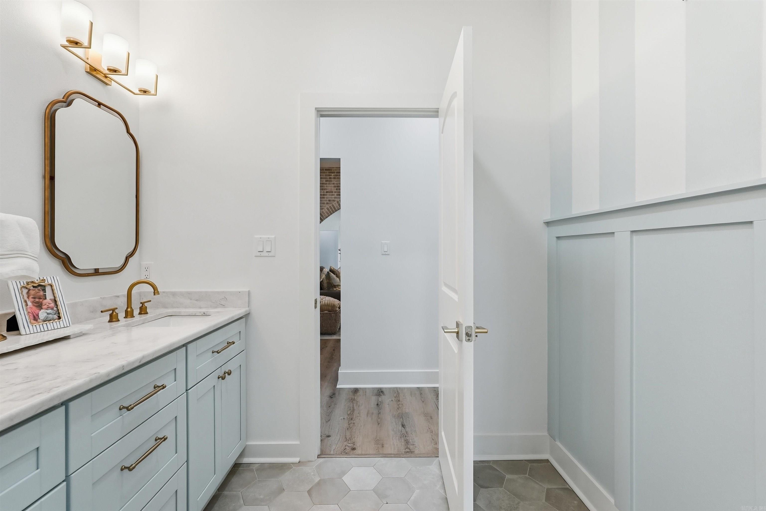 EAGLE RIDGE ESTATES - Residential