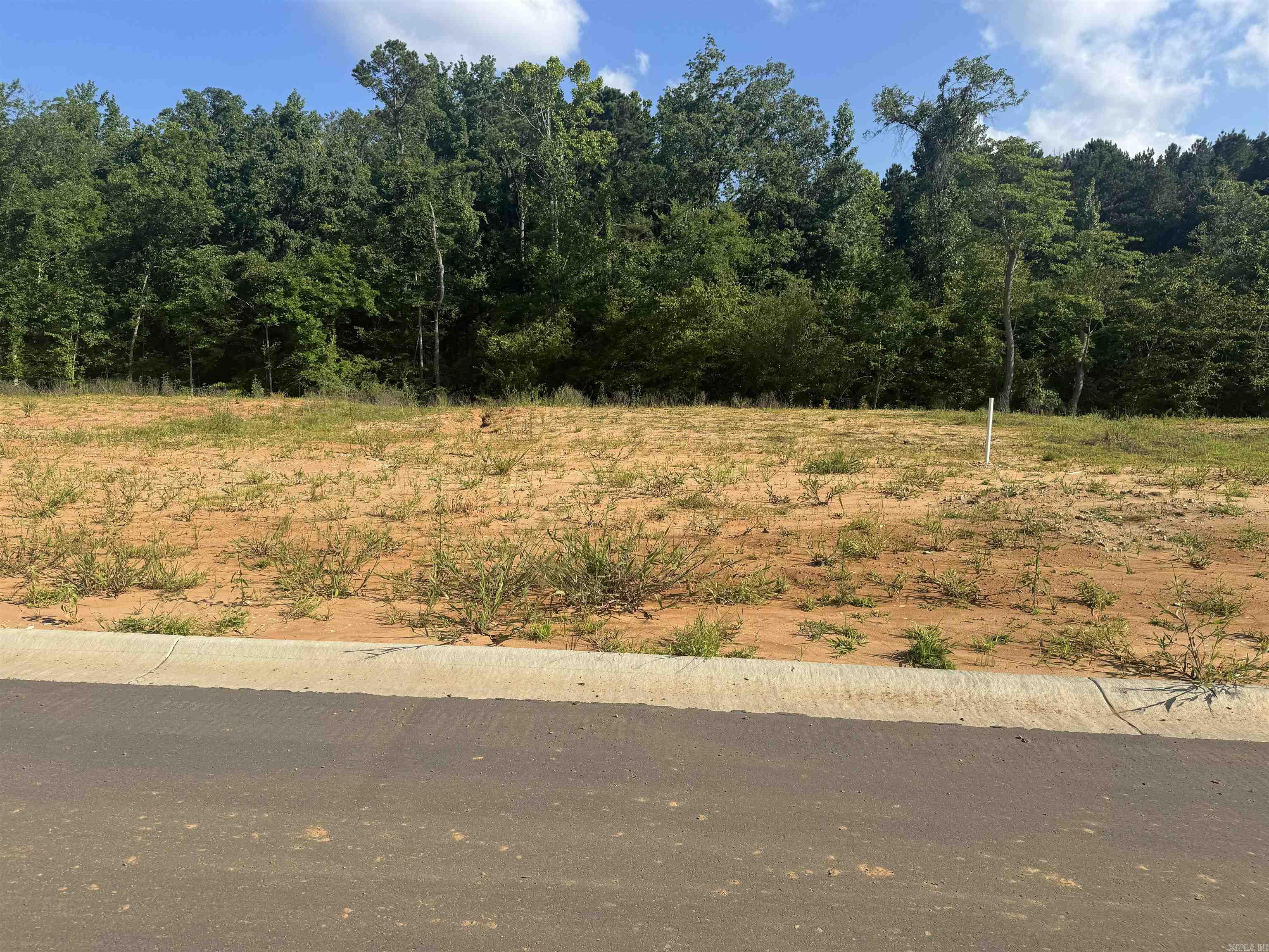 SOUTHRIDGE CROSSING PHASE I - Land