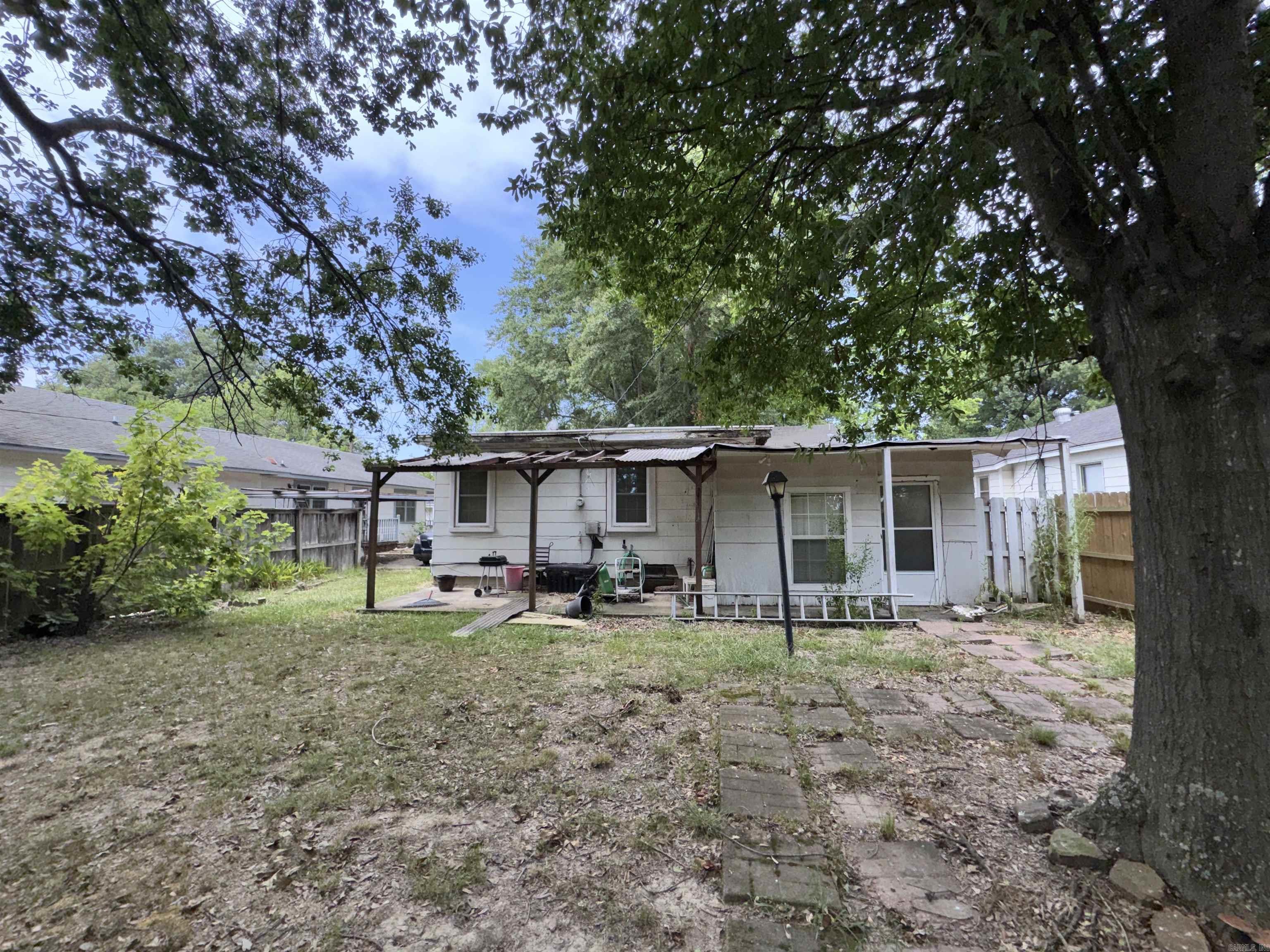 Mahles 2nd - Residential