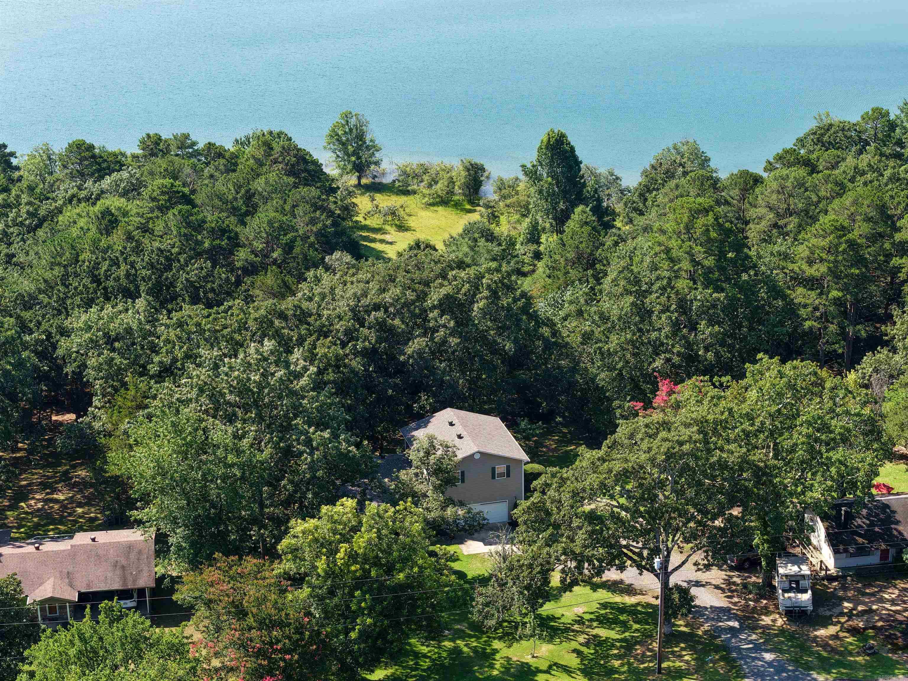 CRICKET COVE - LAKE - Residential