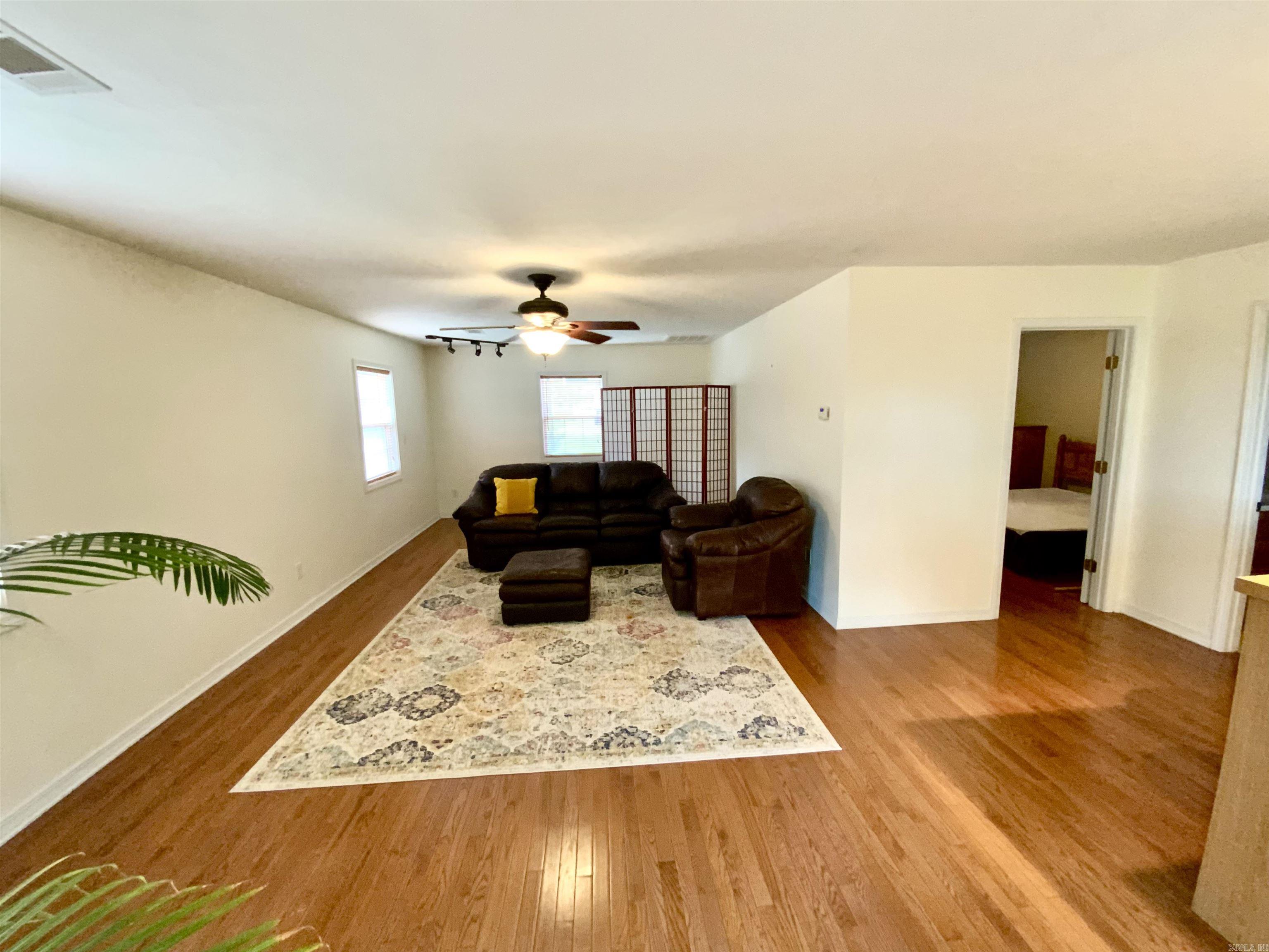 CRICKET COVE - LAKE - Residential