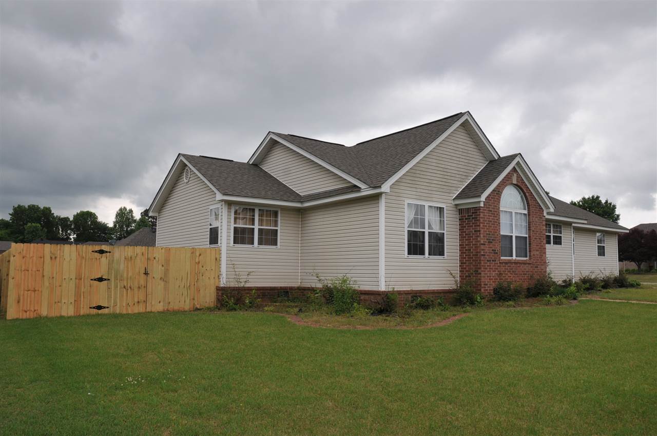 Really nice like NEW home in Valley Elms.  Fresh paint, new flooring, this place is move in ready!! Lots of cabinets in the kitchen, a pantry and another closet in kitchen!  Floor plan is open to see between Kitchen, Dining and Living Room.  Separate tub and shower in Master, plus big walk in closet.  Laundry room is tucked away from traffic.  Nice shop in area off Garage with an AC window unit.  Brand new fence surrounds back yard.  Deck off back.  BIG corner lot.