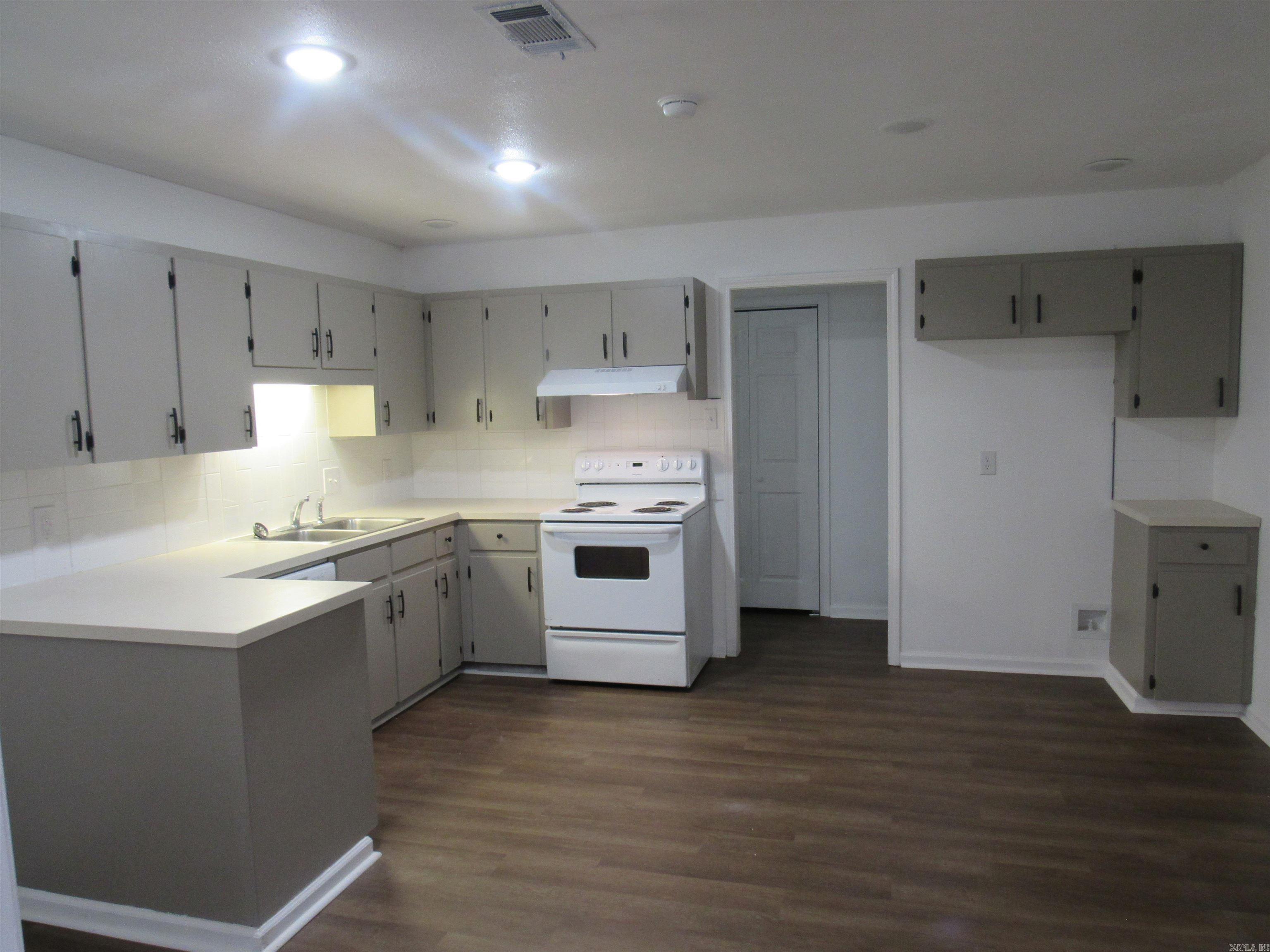 Golden Meadows - Residential