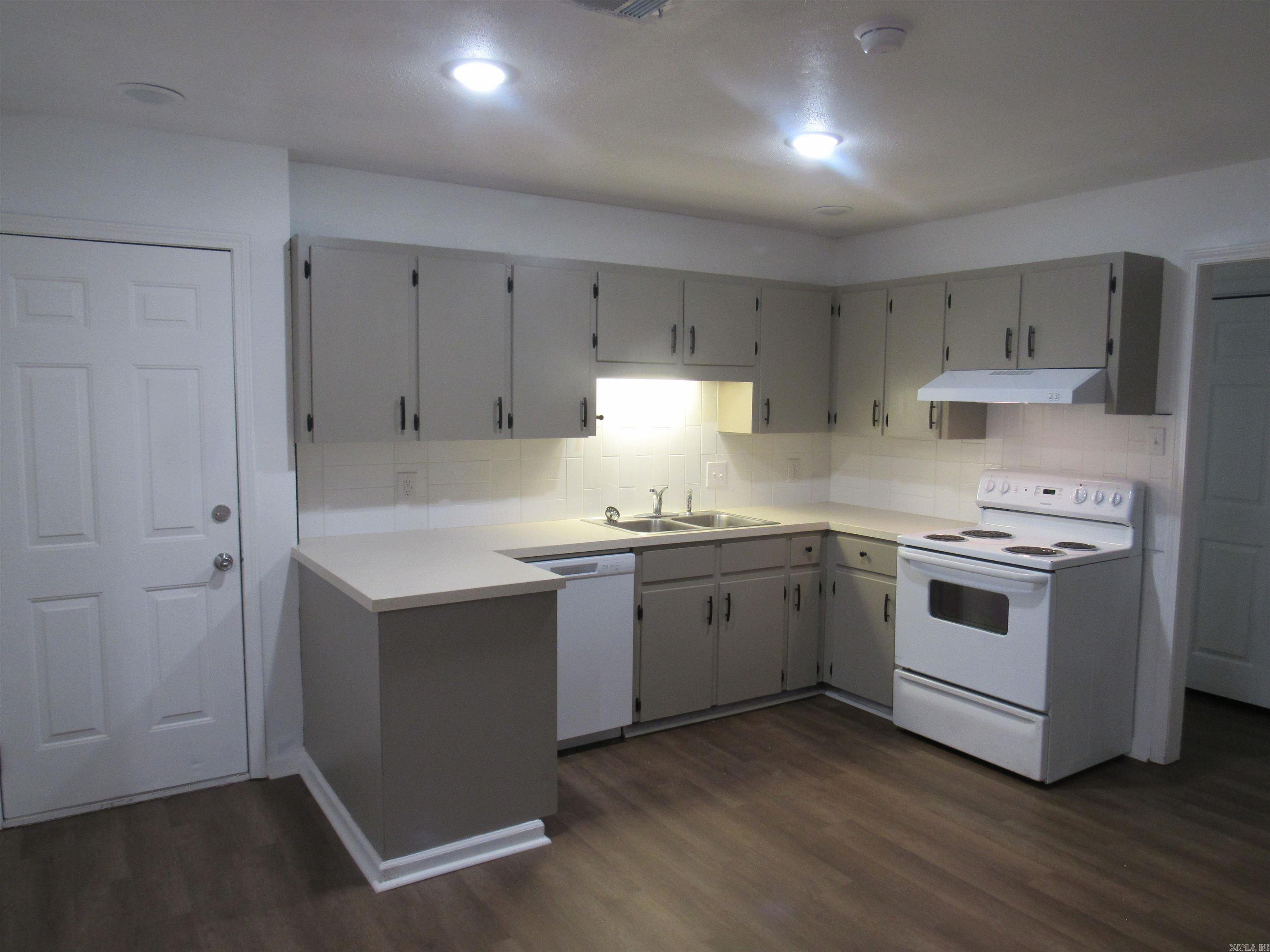 Golden Meadows - Residential