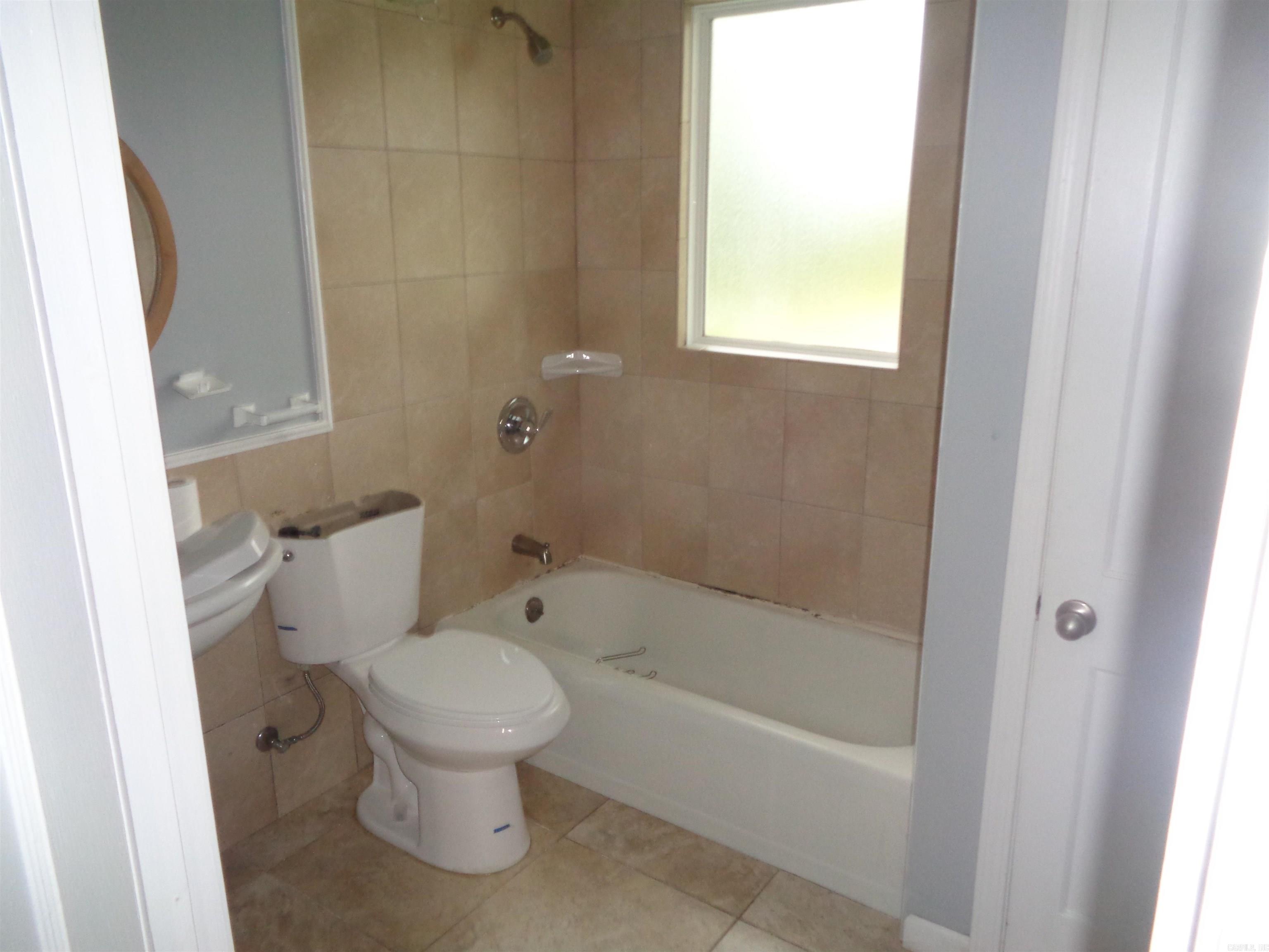 Tilfrey - Residential Lease