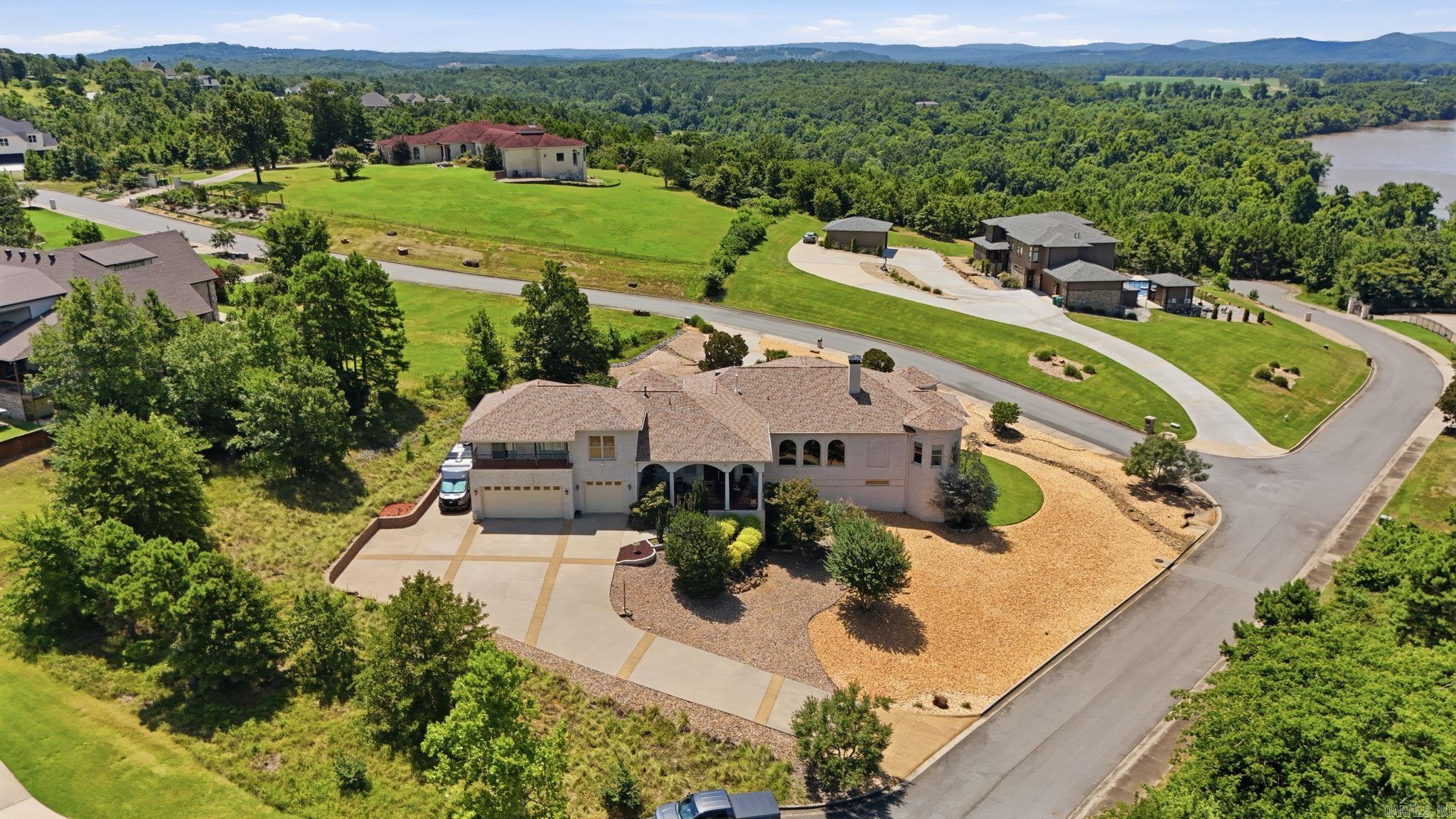 MOUNTAIN CREST ESTATES - Residential