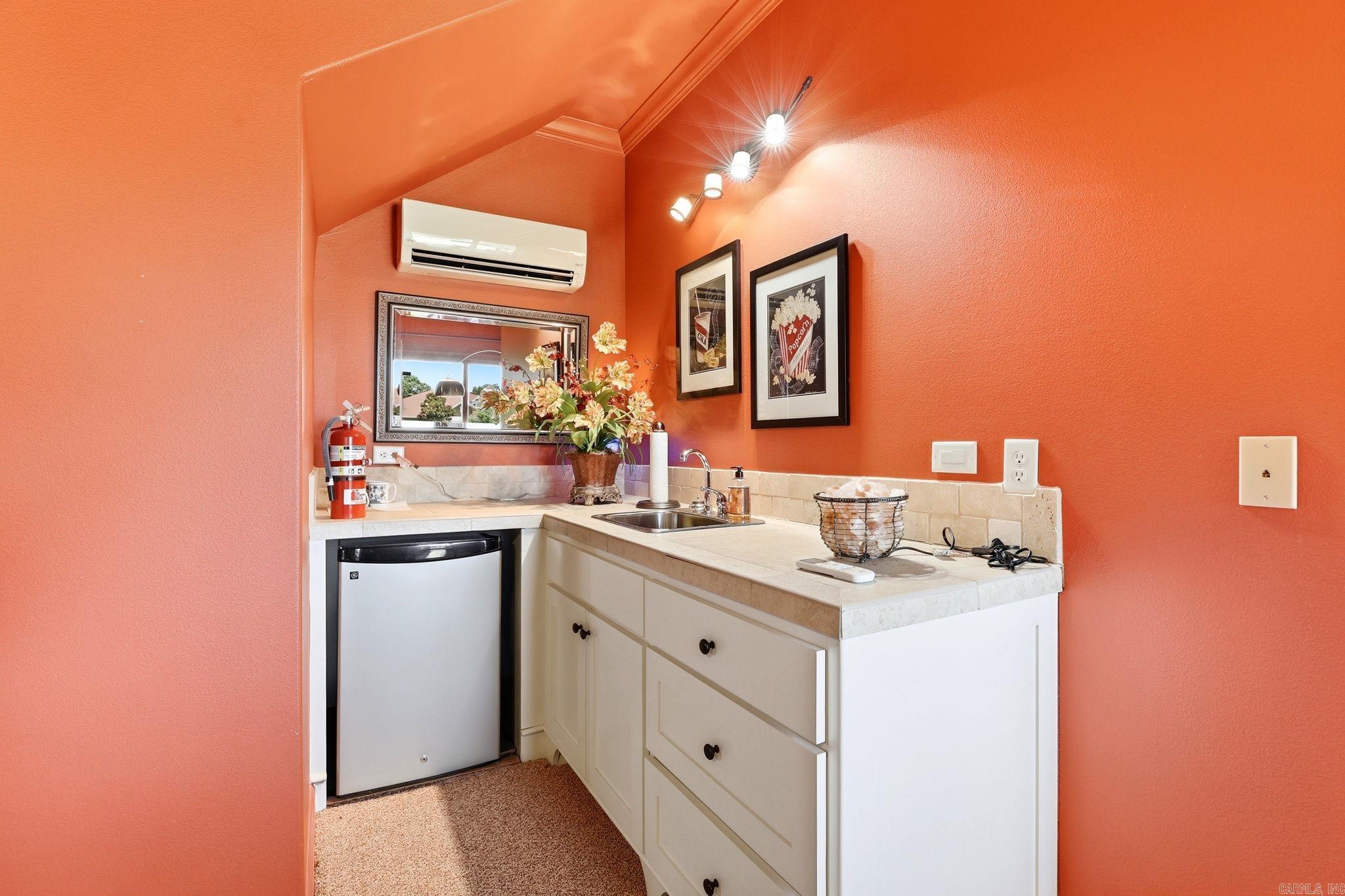 MOUNTAIN CREST ESTATES - Residential