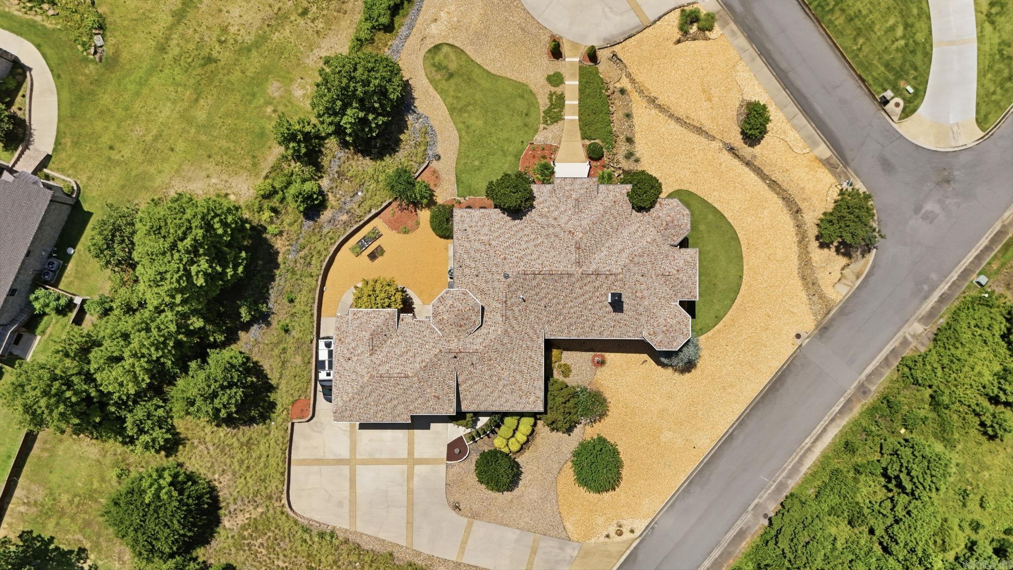 MOUNTAIN CREST ESTATES - Residential