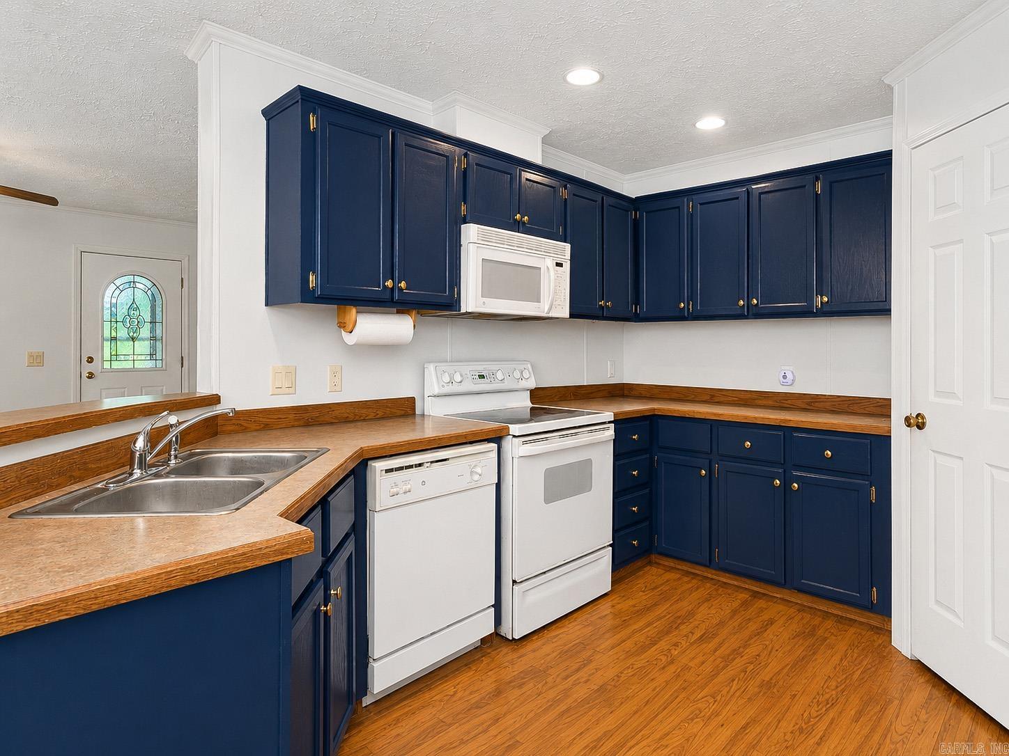 Meadowood #3 - Residential